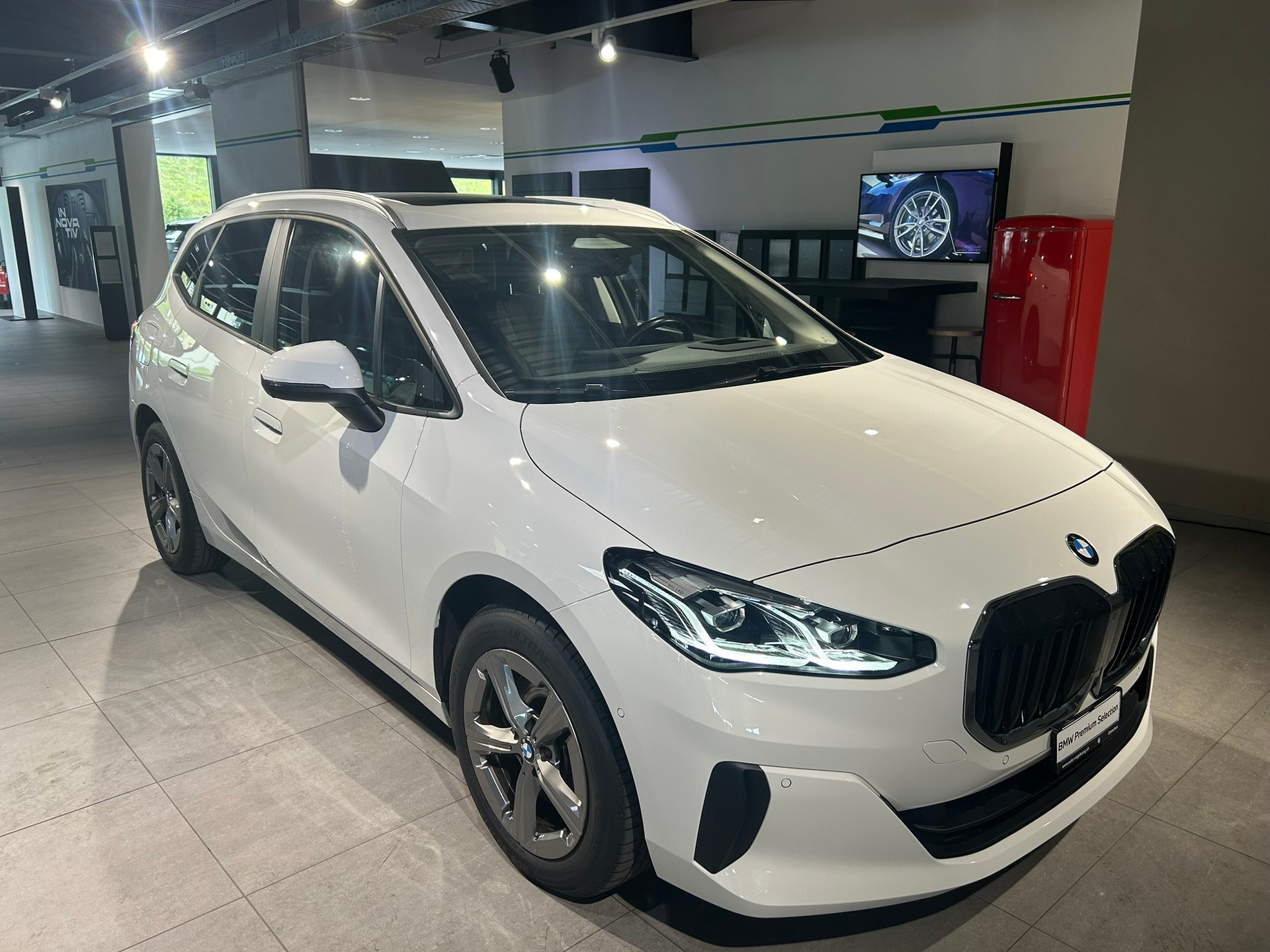 BMW 223d Active Tourer xDrive DKG-image-5