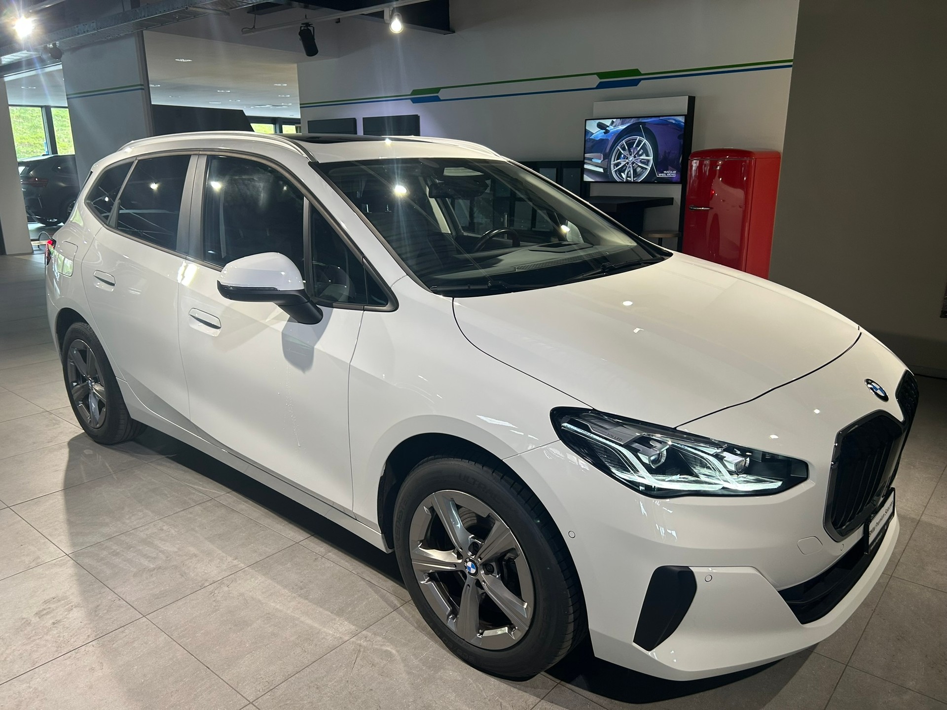 BMW 223d Active Tourer xDrive DKG-image-6