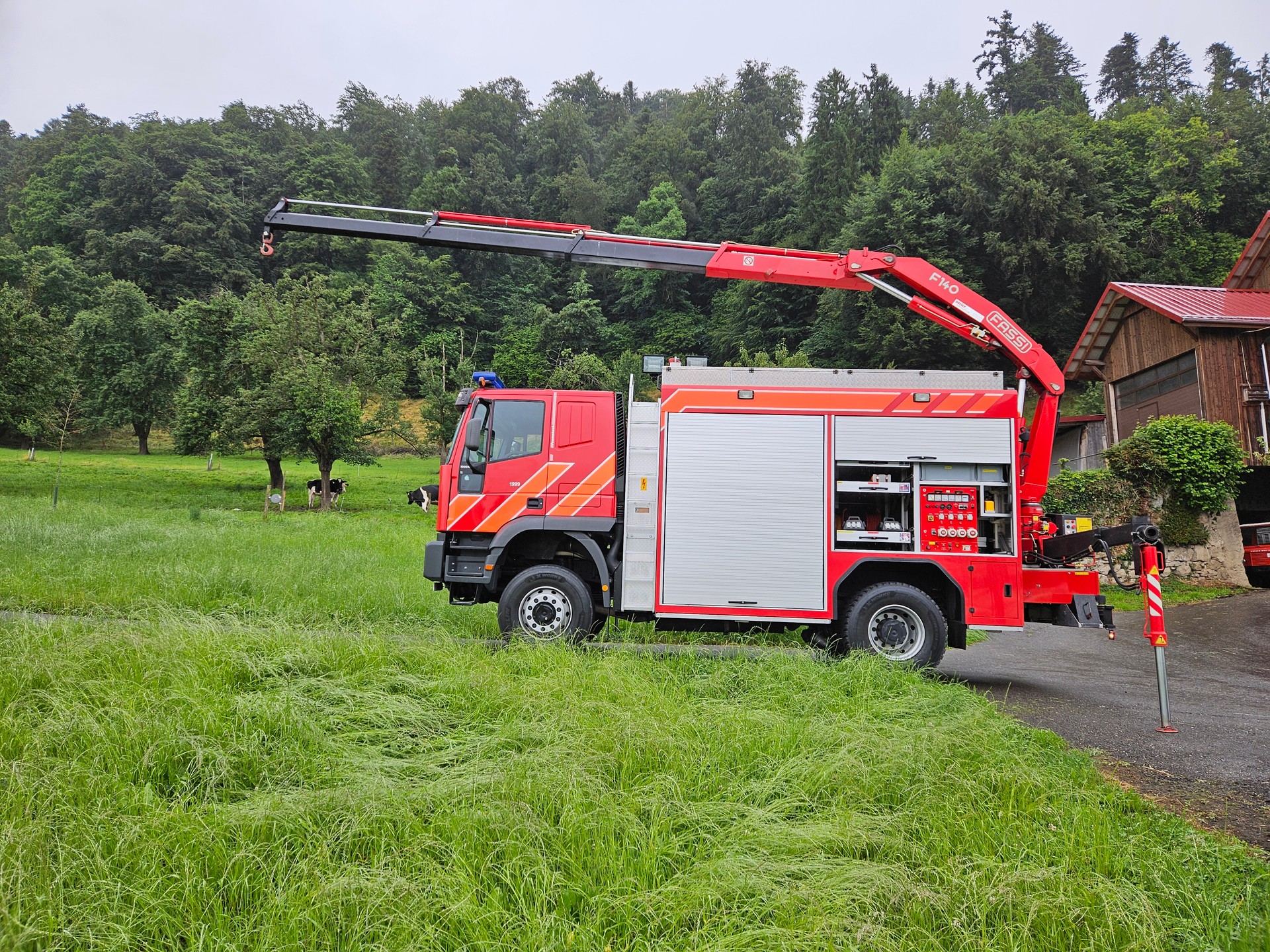 IVECO 190E42 Feuerwehr Kran 4x4 Rüstwagen wie neu