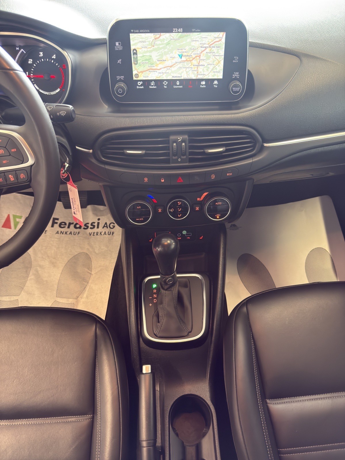 FIAT Tipo 1.6MJ Station Wagon Lounge DCT-image-19