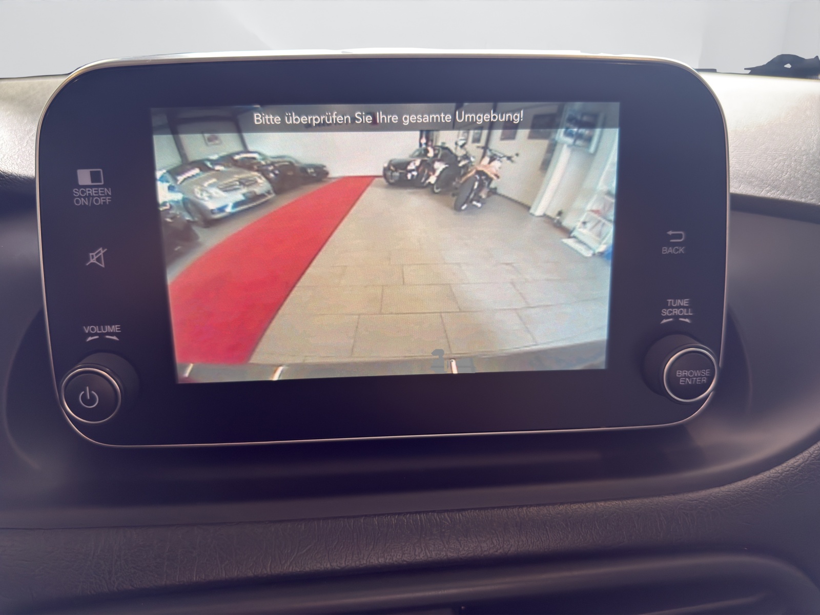 FIAT Tipo 1.6MJ Station Wagon Lounge DCT-image-20