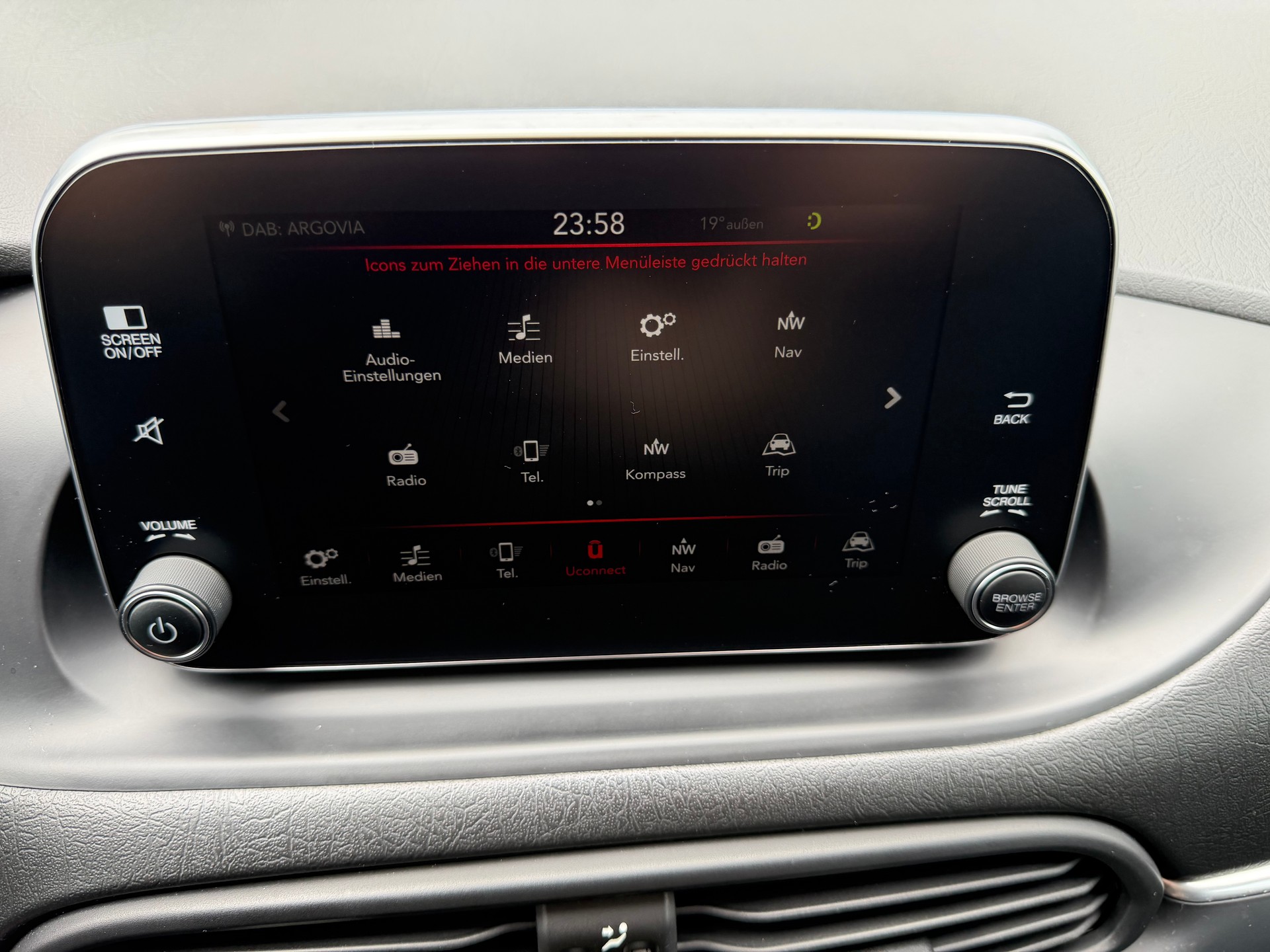 FIAT Tipo 1.6MJ Station Wagon Lounge DCT-image-26