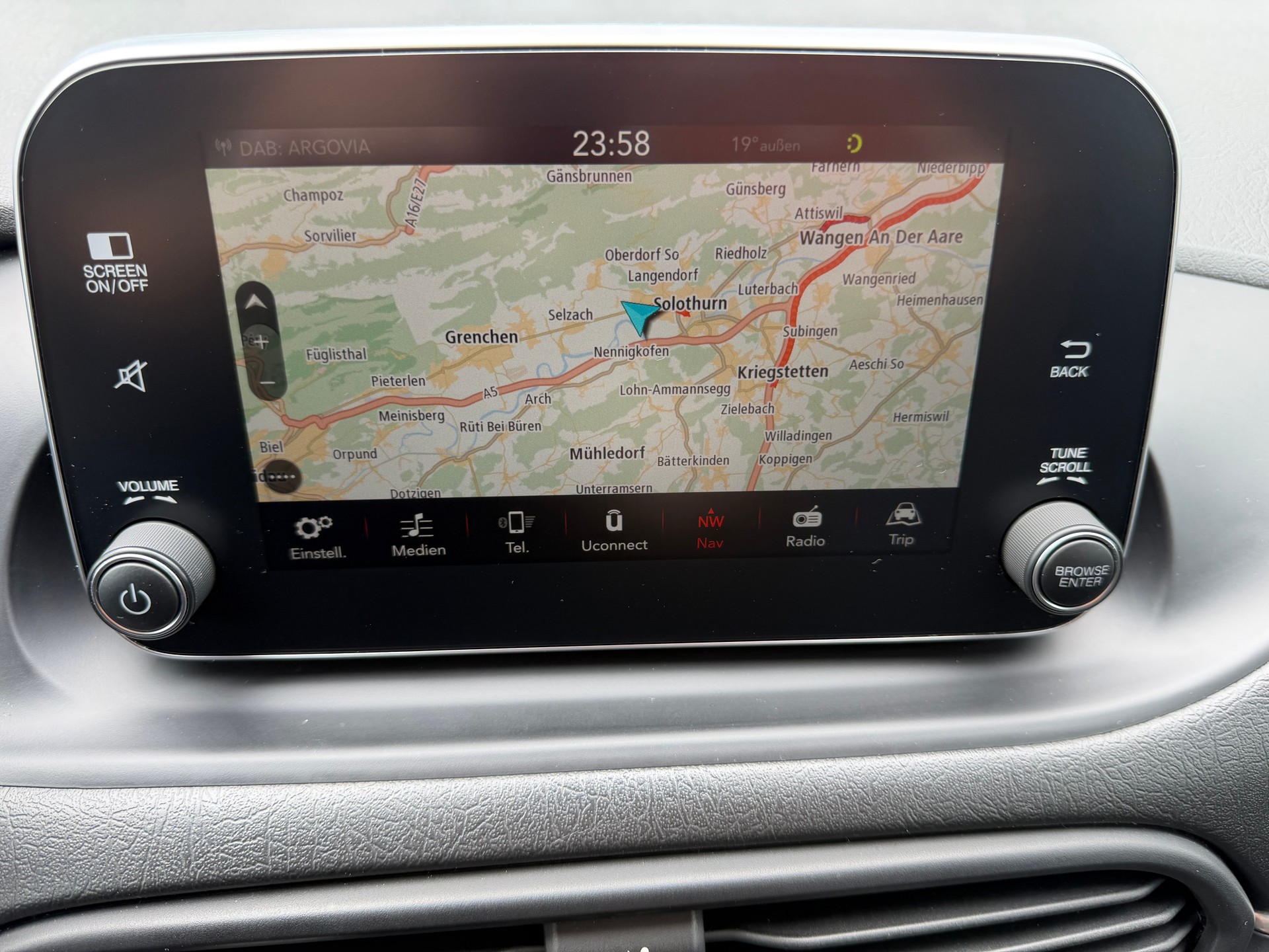 FIAT Tipo 1.6MJ Station Wagon Lounge DCT-image-28