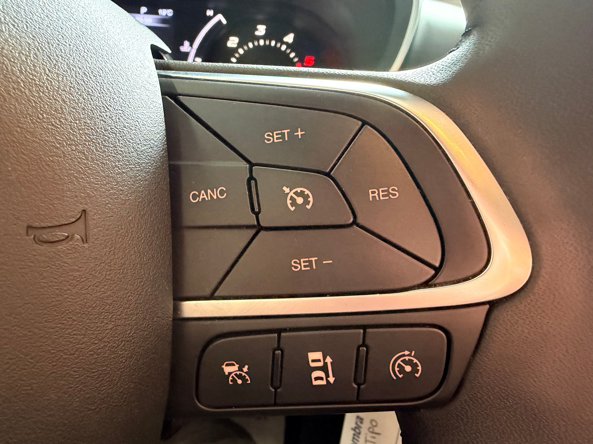 FIAT Tipo 1.6MJ Station Wagon Lounge DCT-image-24