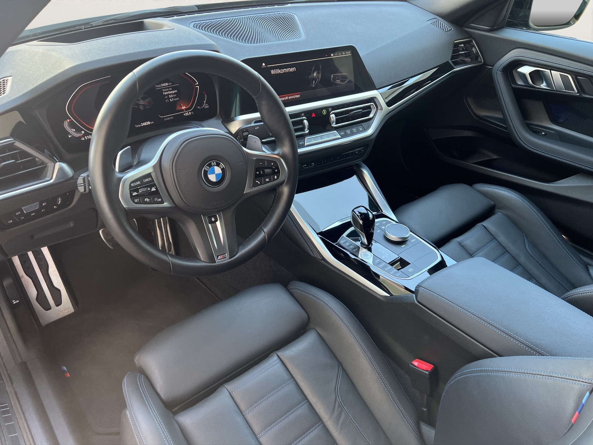 BMW M240i xDrive-image-10