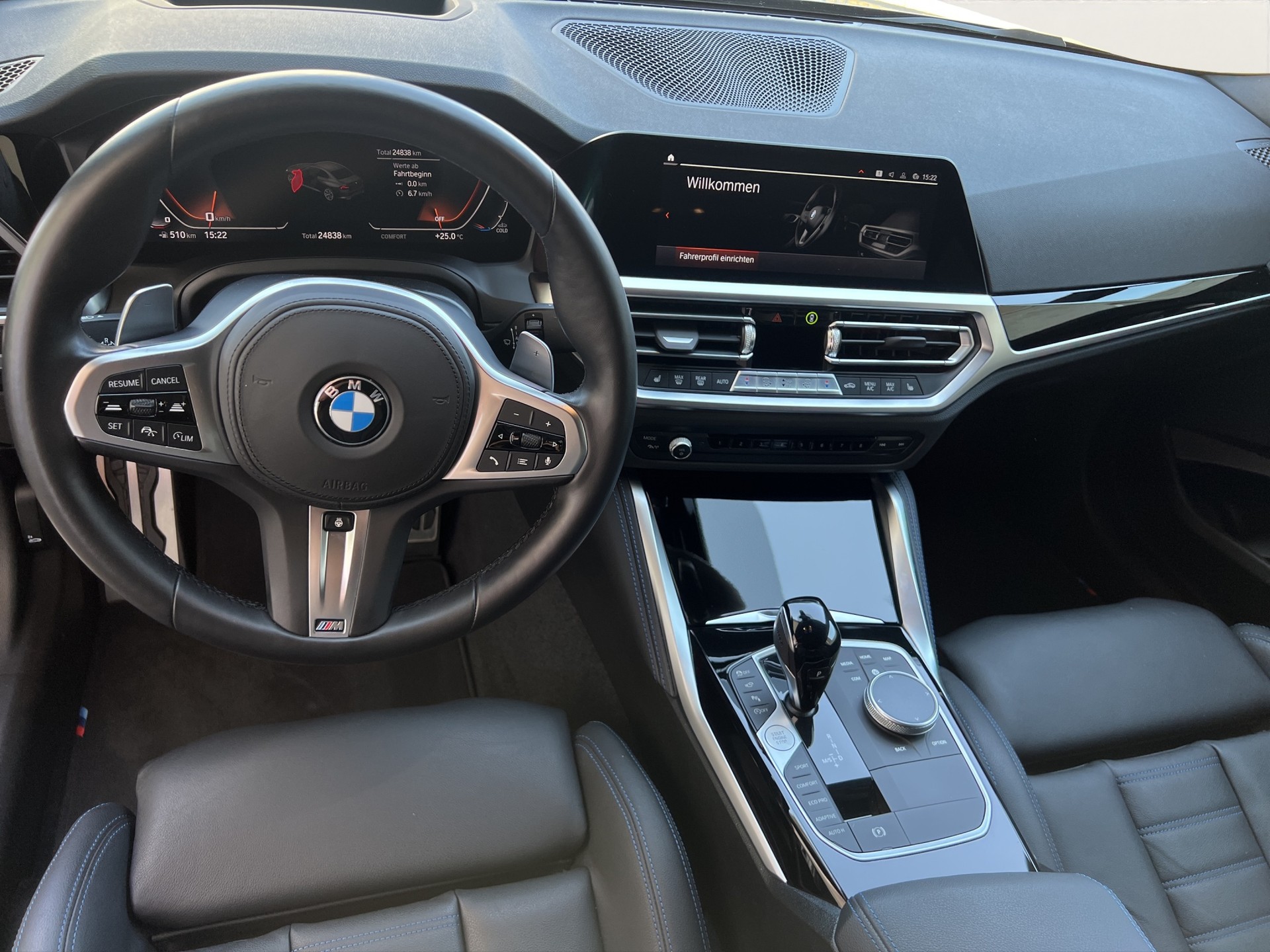 BMW M240i xDrive-image-12