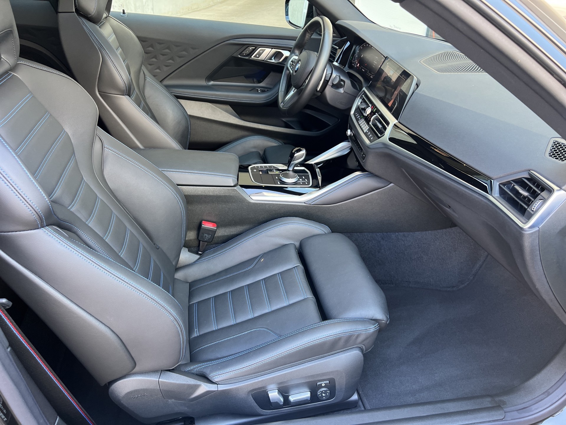 BMW M240i xDrive-image-19