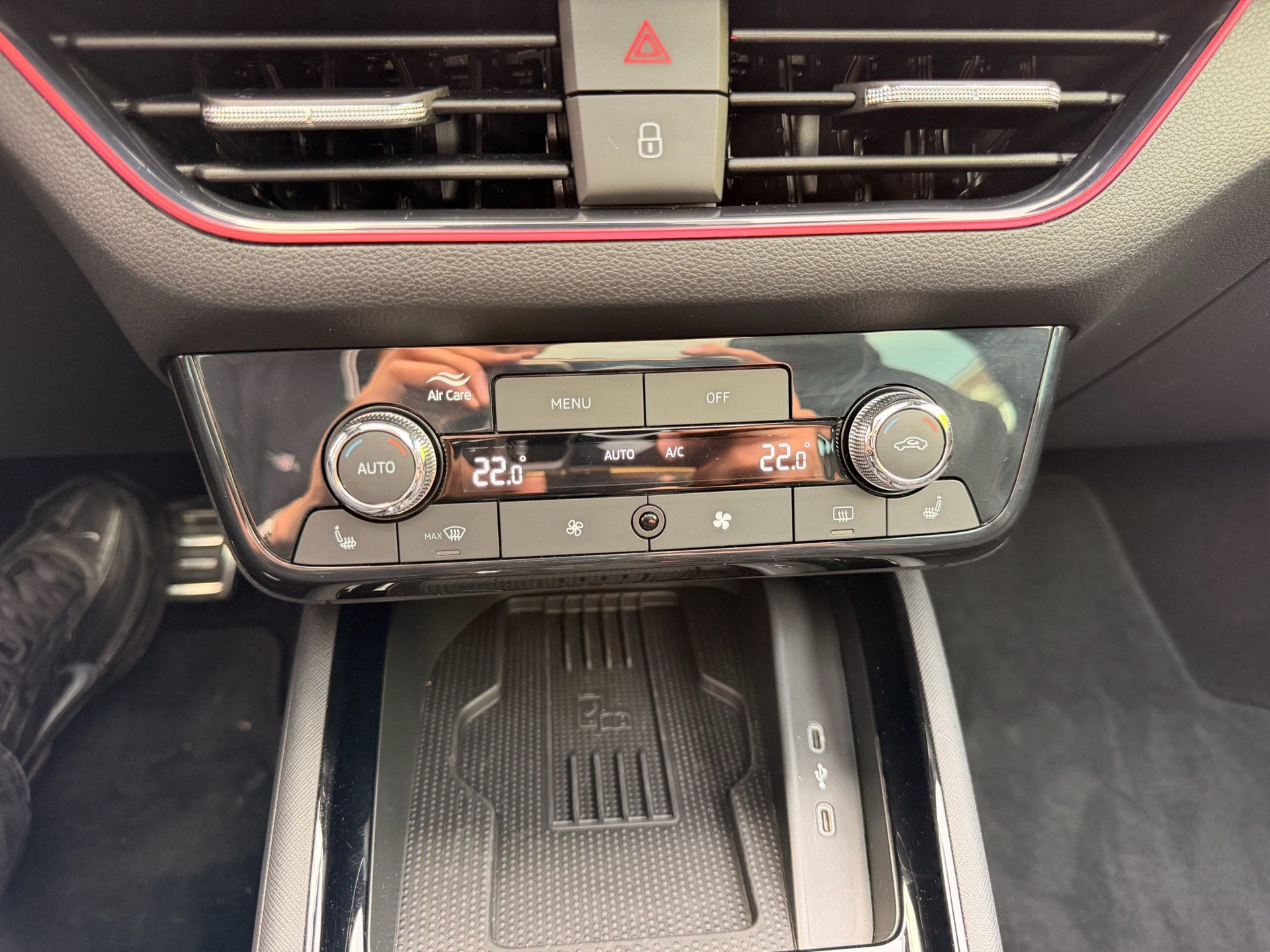 SKODA Kamiq Monte Carlo *** 5 JAHRE SKODA WERKSGARANTIE ***-image-21