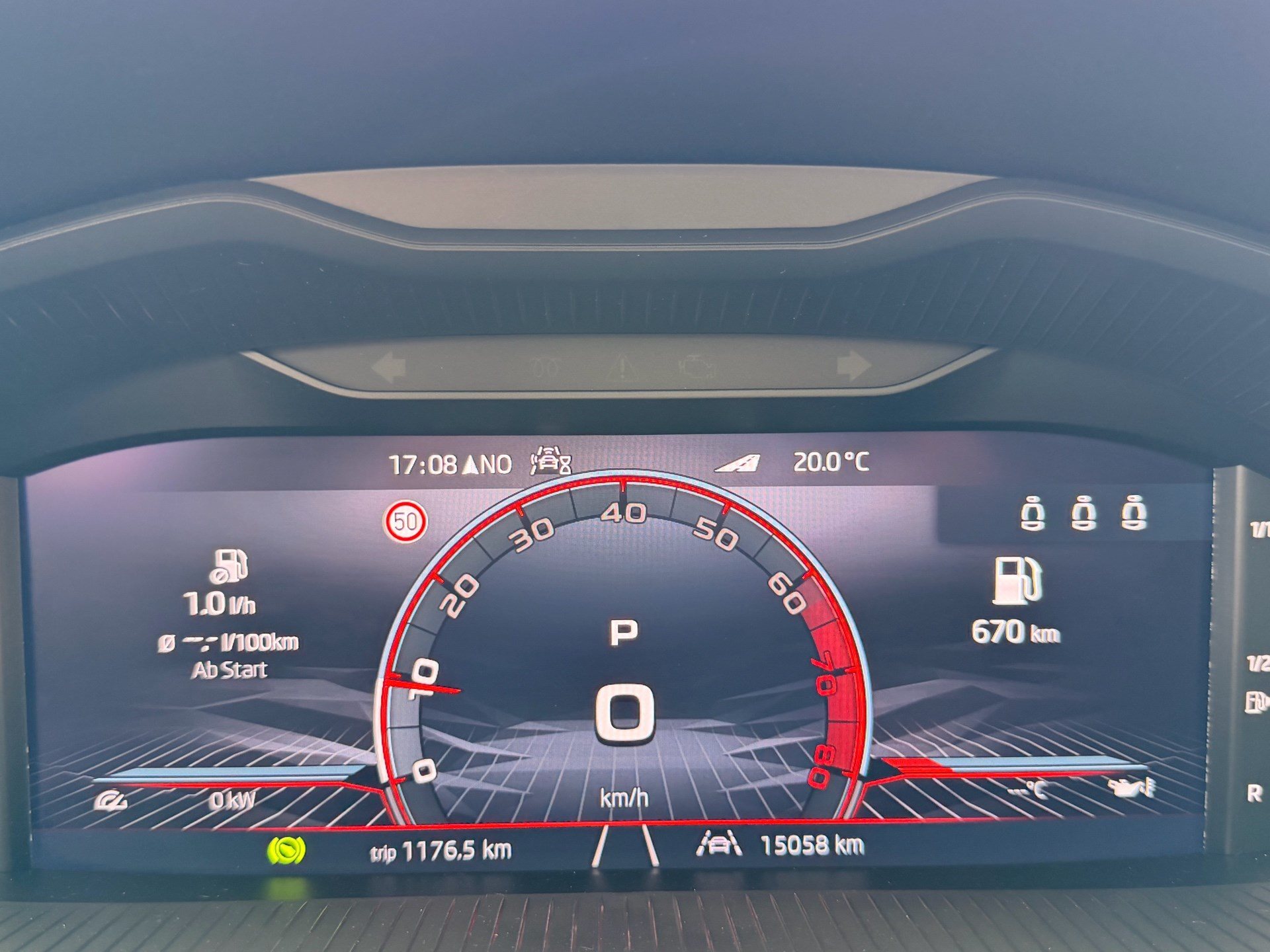 SKODA Kamiq Monte Carlo *** 5 JAHRE SKODA WERKSGARANTIE ***-image-9