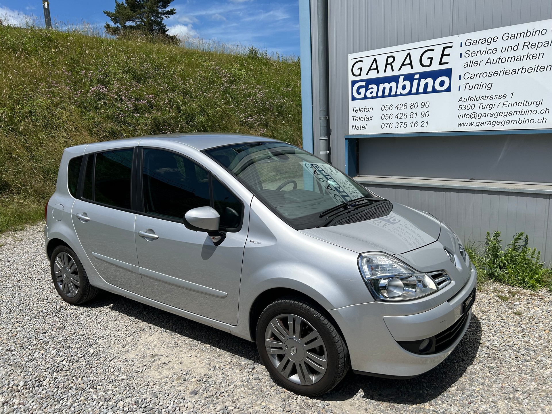RENAULT Modus 1.6 16V Night&Day Automatic-image-1