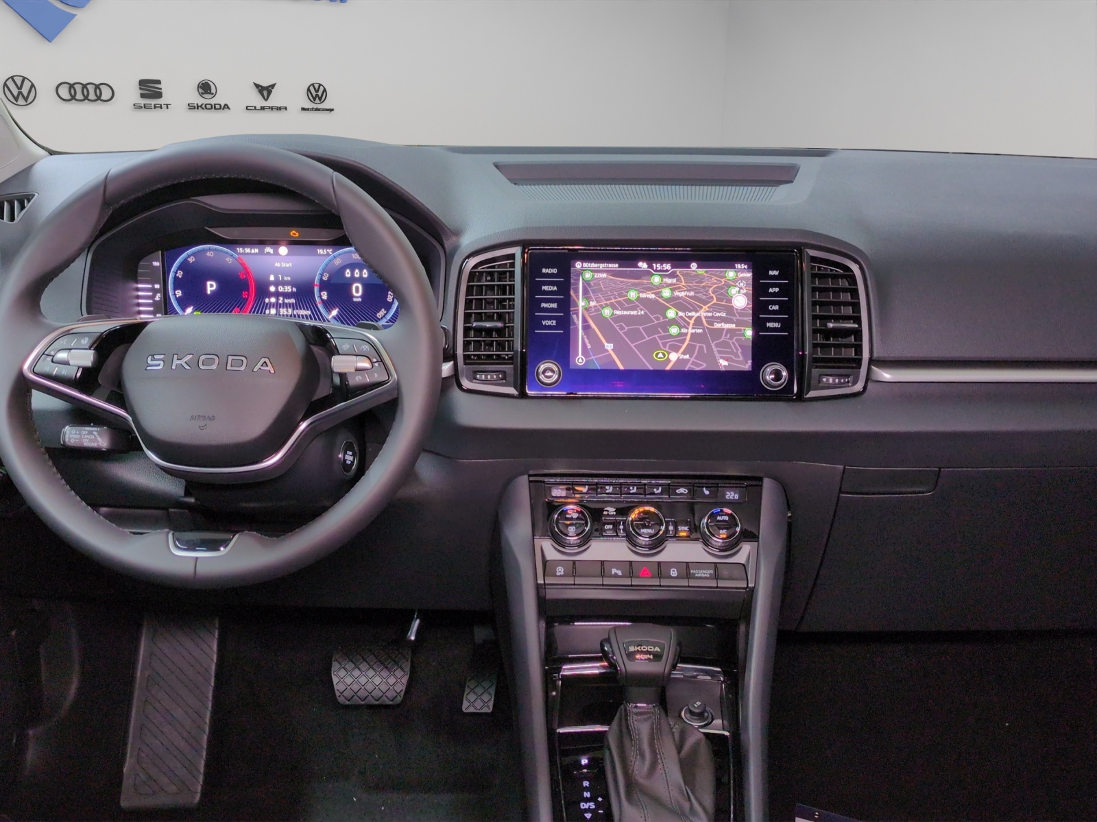 SKODA Karoq 2.0 TDI CR Selection 4x4 DSG-image-6