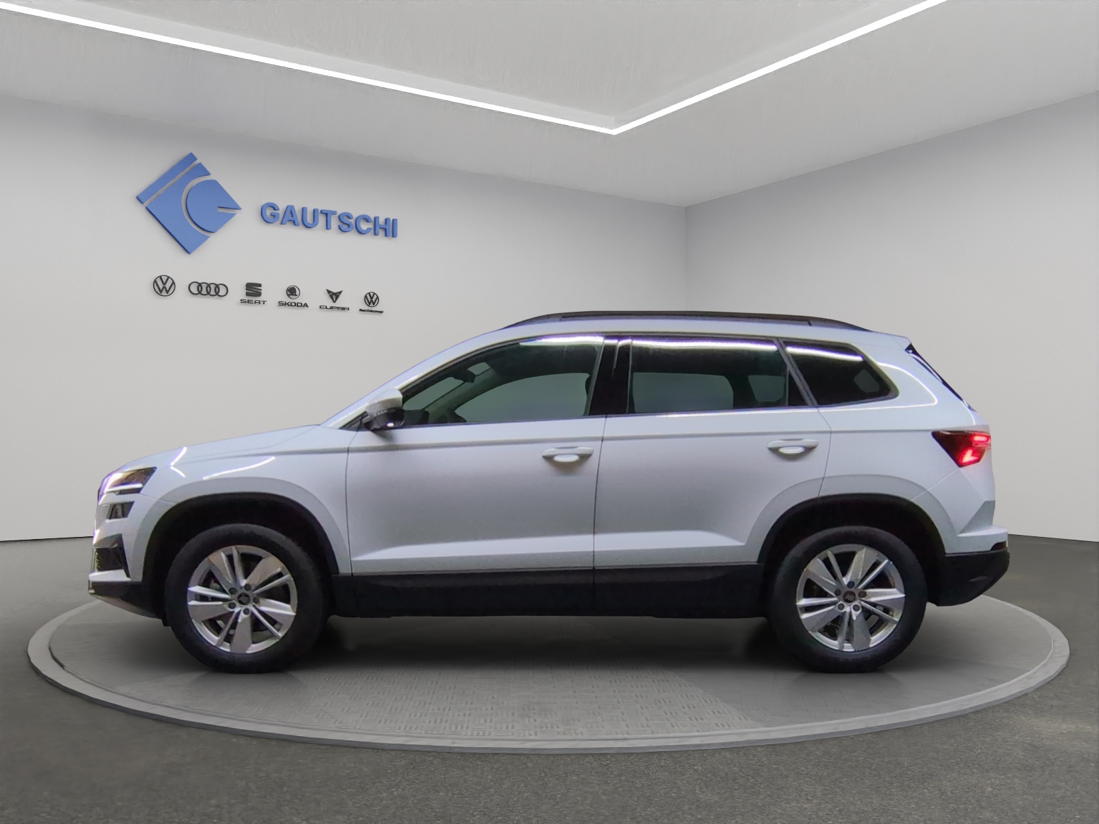 SKODA Karoq 2.0 TDI CR Selection 4x4 DSG-image-1