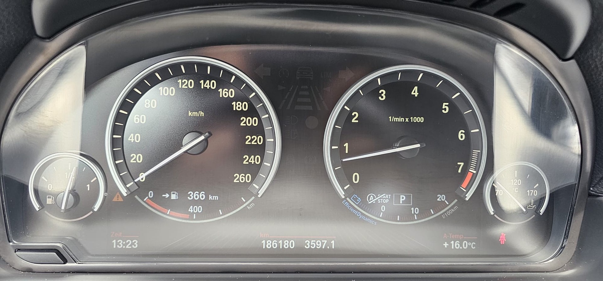 BMW 640i Coupé xDrive-image-12
