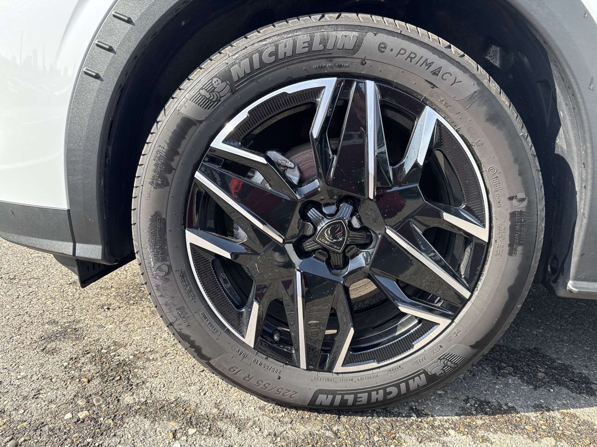 PEUGEOT 5008 145 Hybrid GT 7-Plätzer e-DCS-Automat-image-8