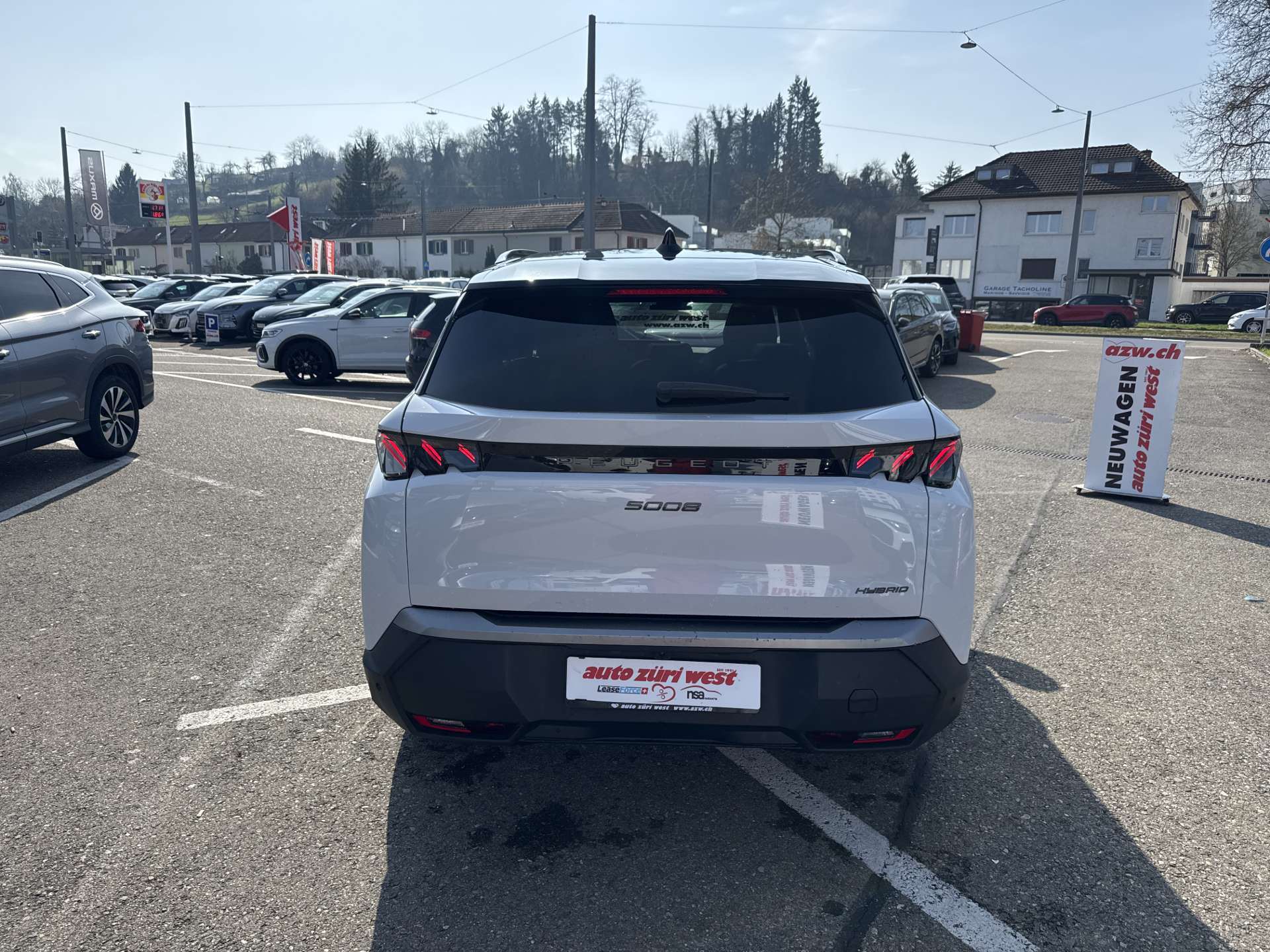 PEUGEOT 5008 145 Hybrid GT 7-Plätzer e-DCS-Automat-image-14
