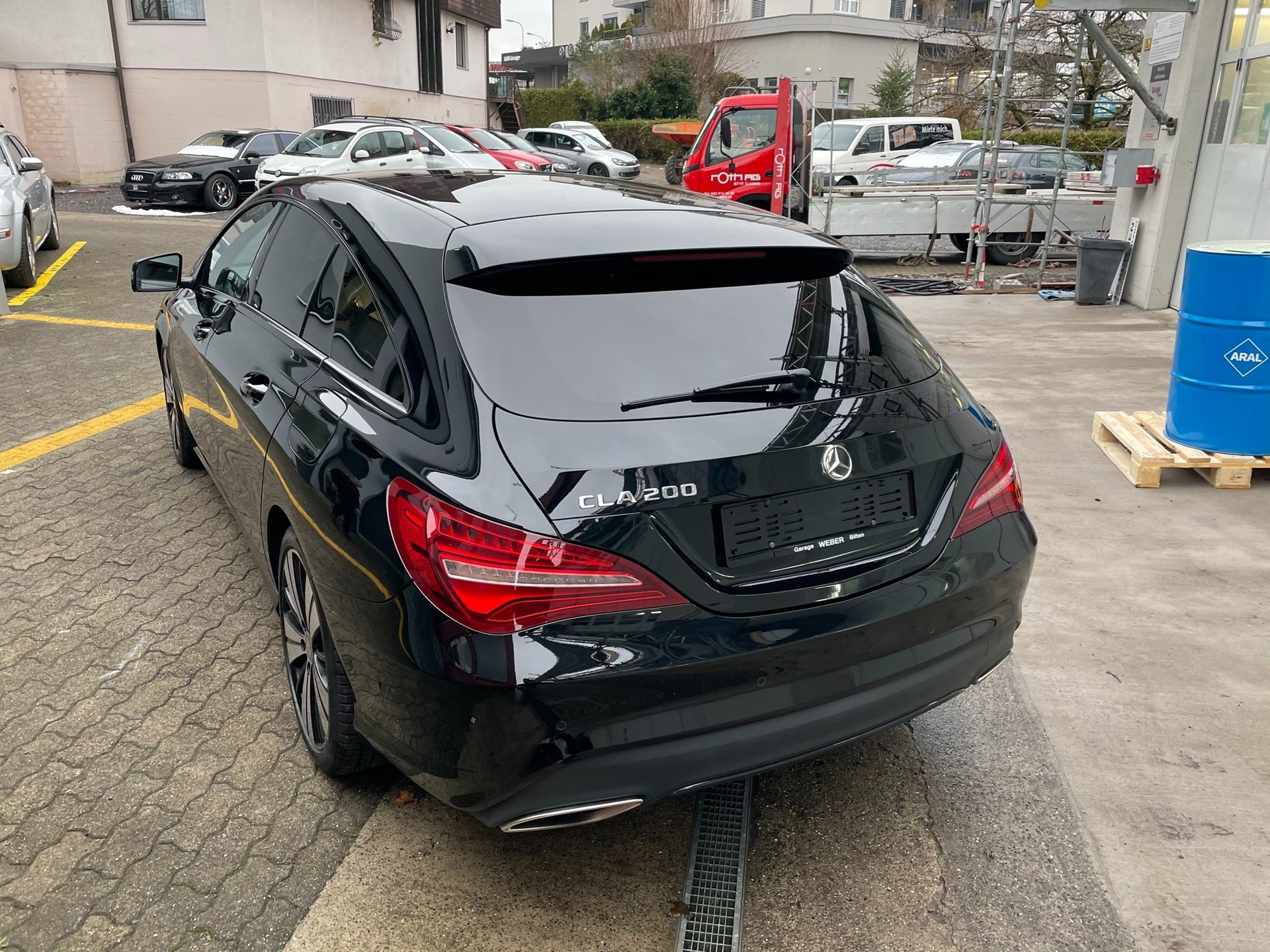 MERCEDES-BENZ CLA 200 Shooting Brake Night Star 7G-DCT-image-5