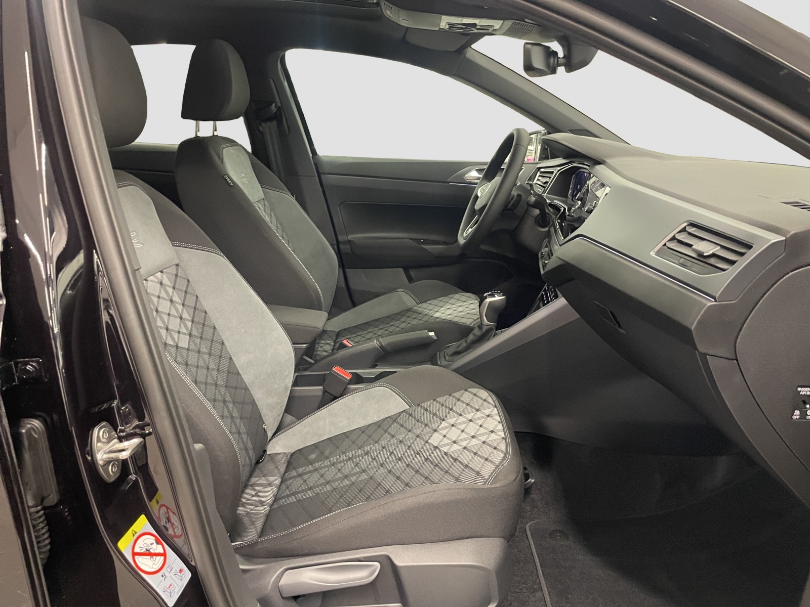 VW Polo 1.0 TSI R-Line United DSG-image-13