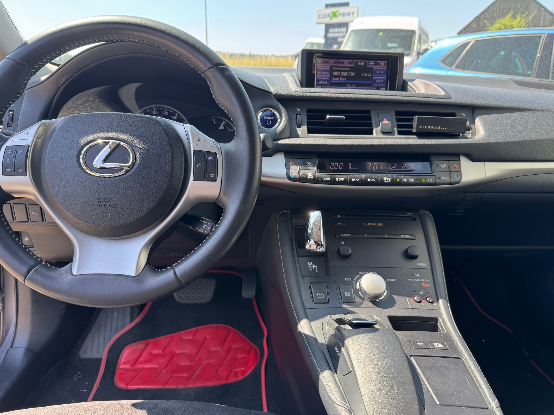 LEXUS CT 200h 1.8 comfort CVT-image-9