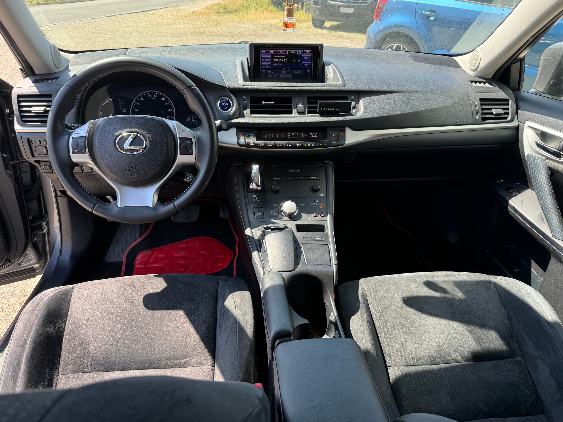 LEXUS CT 200h 1.8 comfort CVT-image-8