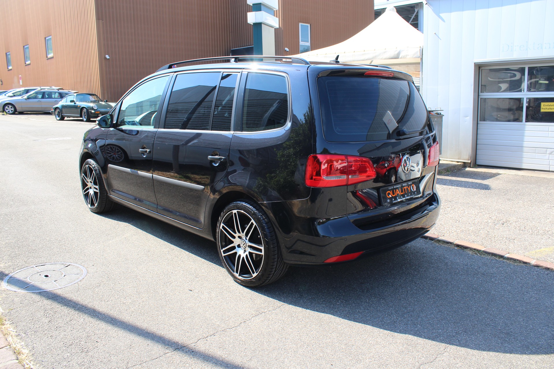 VW Touran 1,6 Blue Motion DSG-image-3
