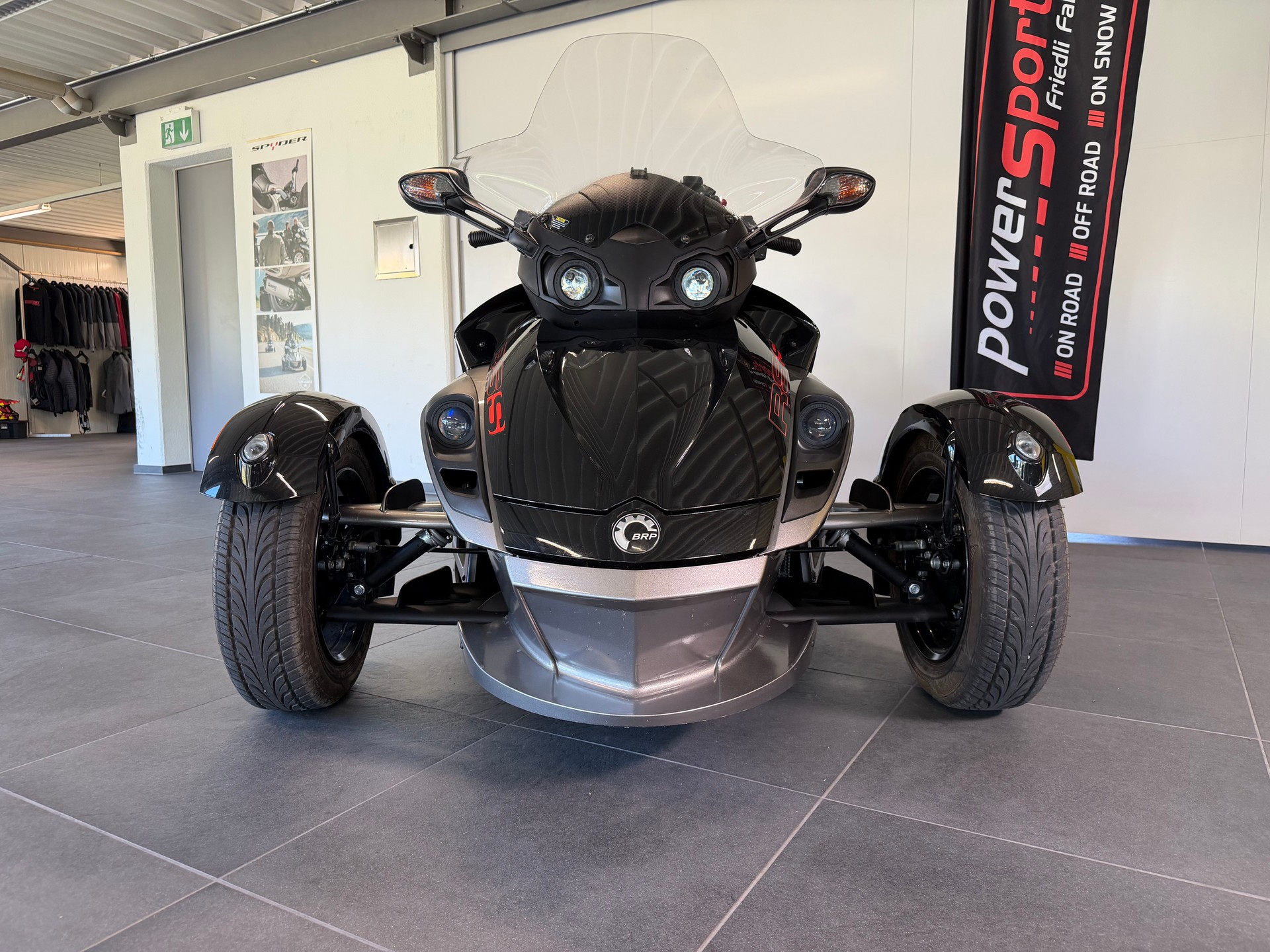 CAN-AM Spyder RS-S SE5-showroom-element-2