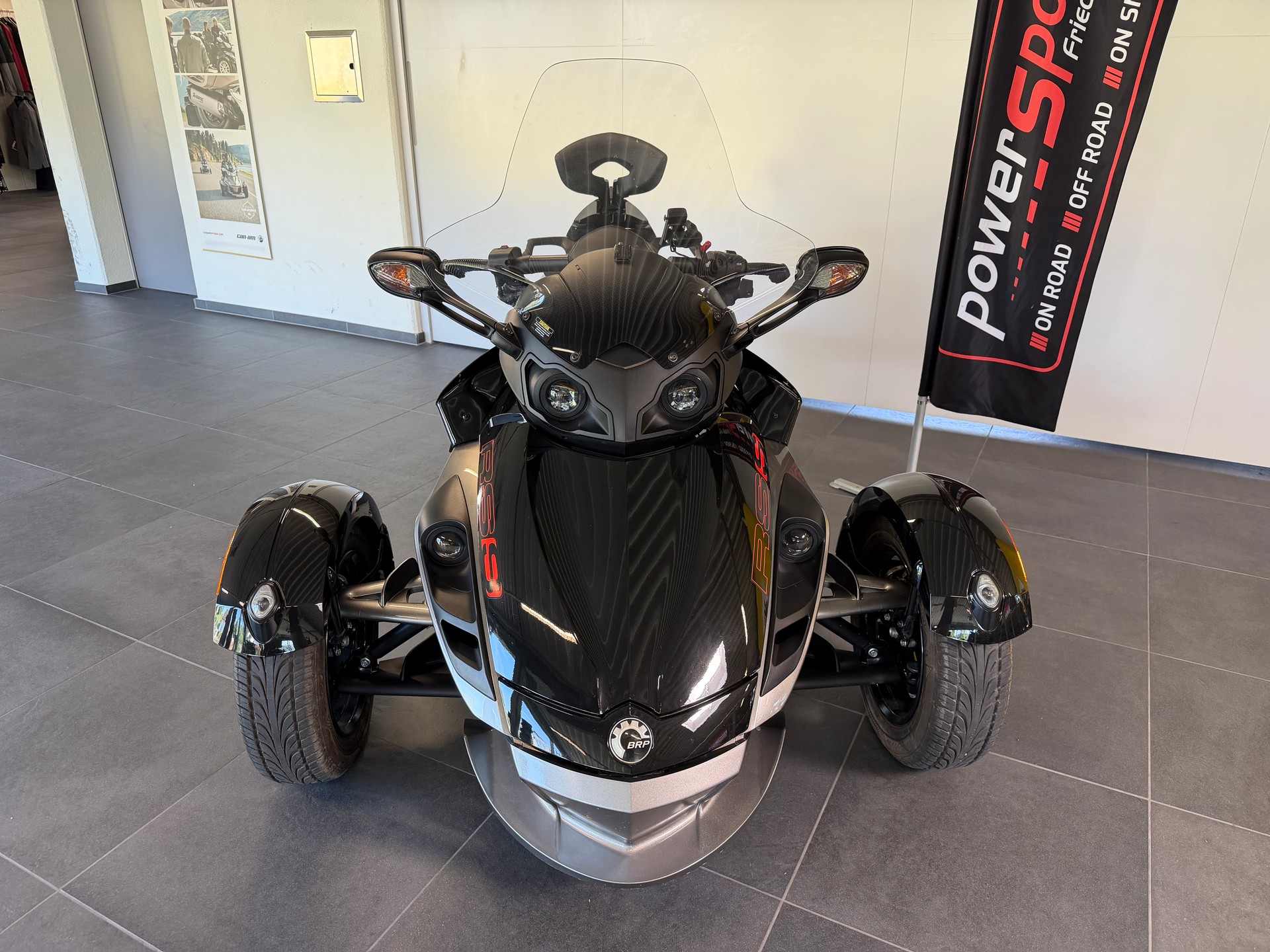 CAN-AM Spyder RS-S SE5-showroom-element-1