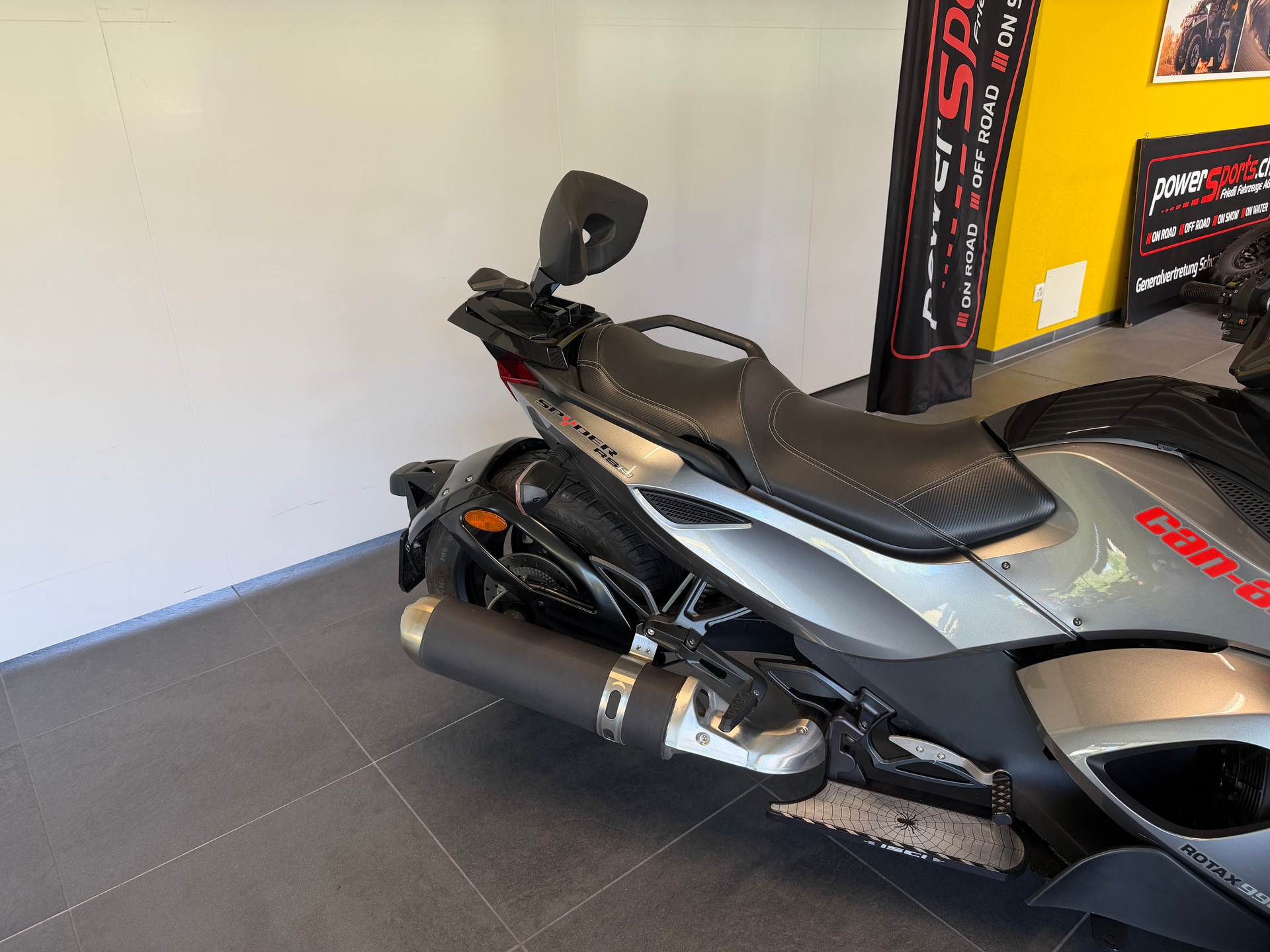 CAN-AM Spyder RS-S SE5-image-10