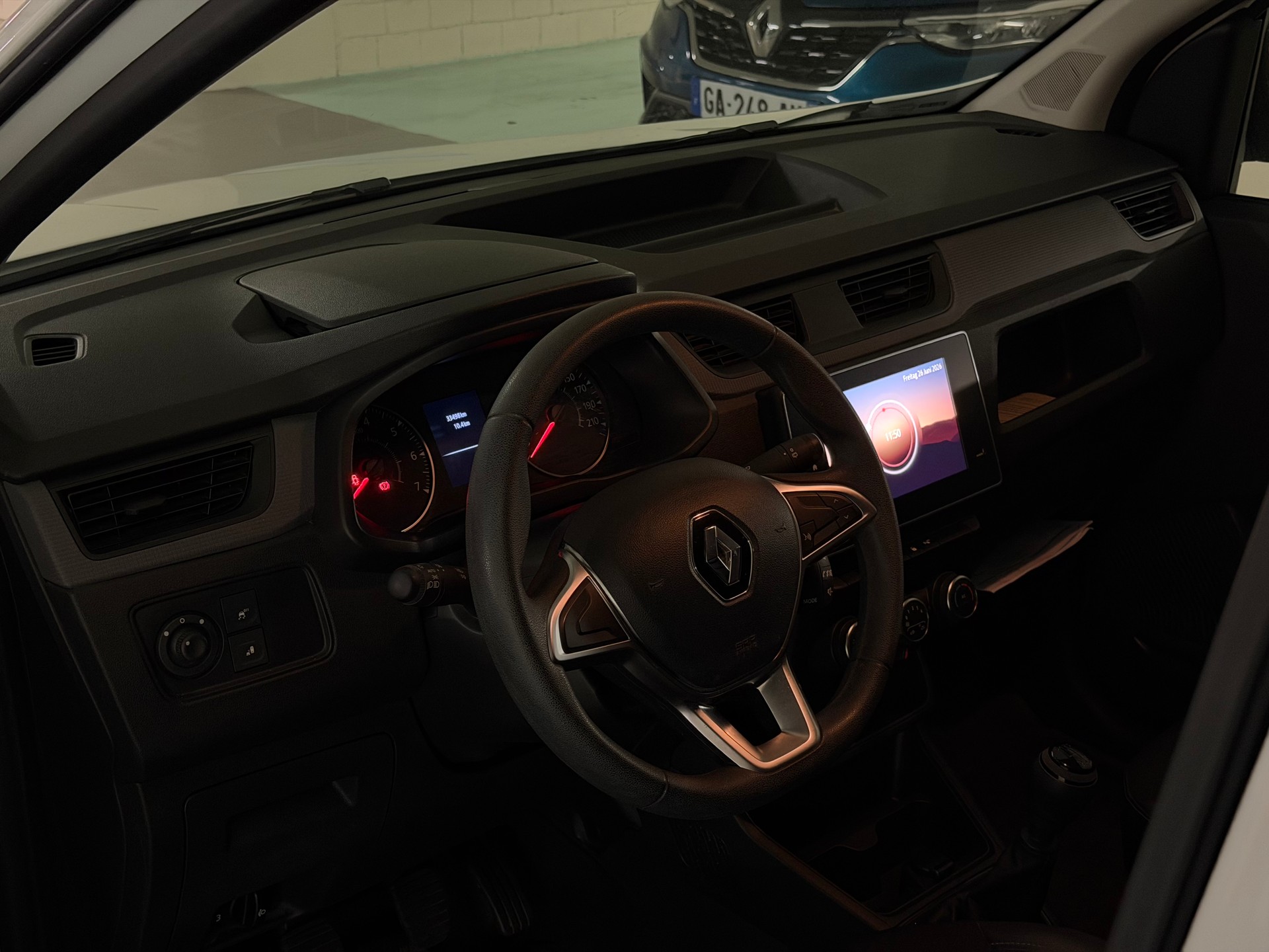 RENAULT Express 1.3TCe 100 PF Access-image-8