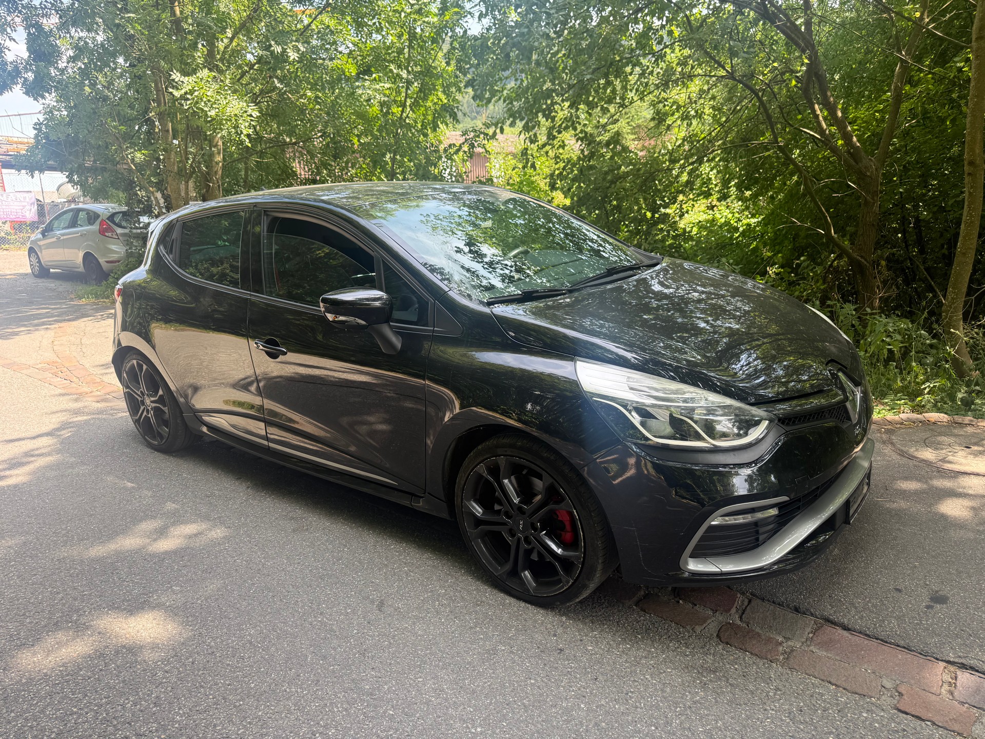 RENAULT Clio 1.6 T RS 200 EDC-image-2