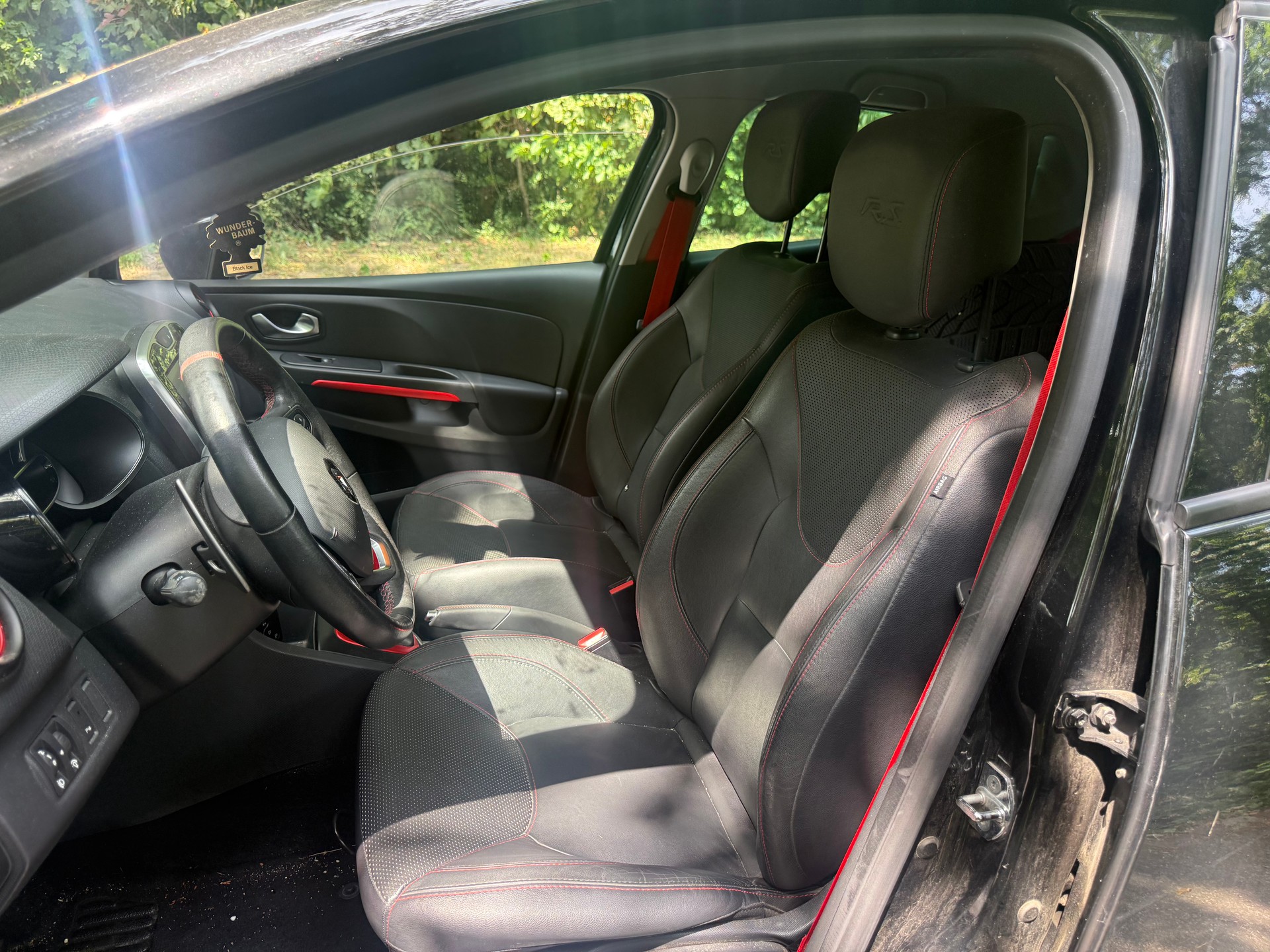 RENAULT Clio 1.6 T RS 200 EDC-image-7