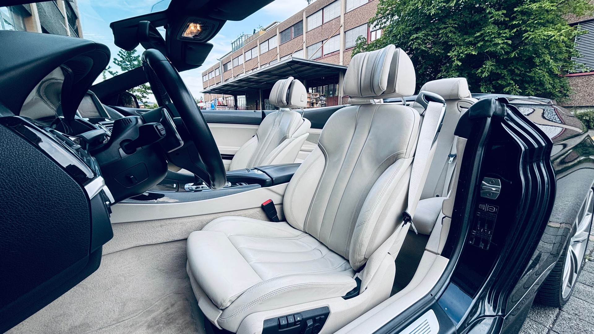 BMW 640i Cabrio xDrive-image-8