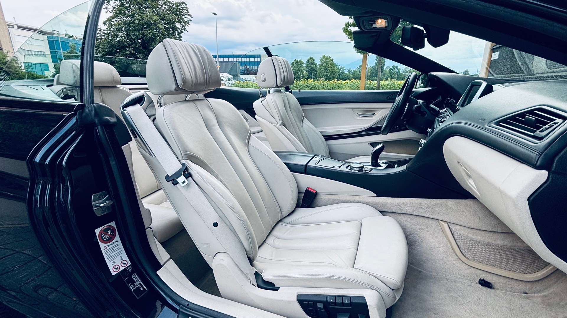 BMW 640i Cabrio xDrive-image-9