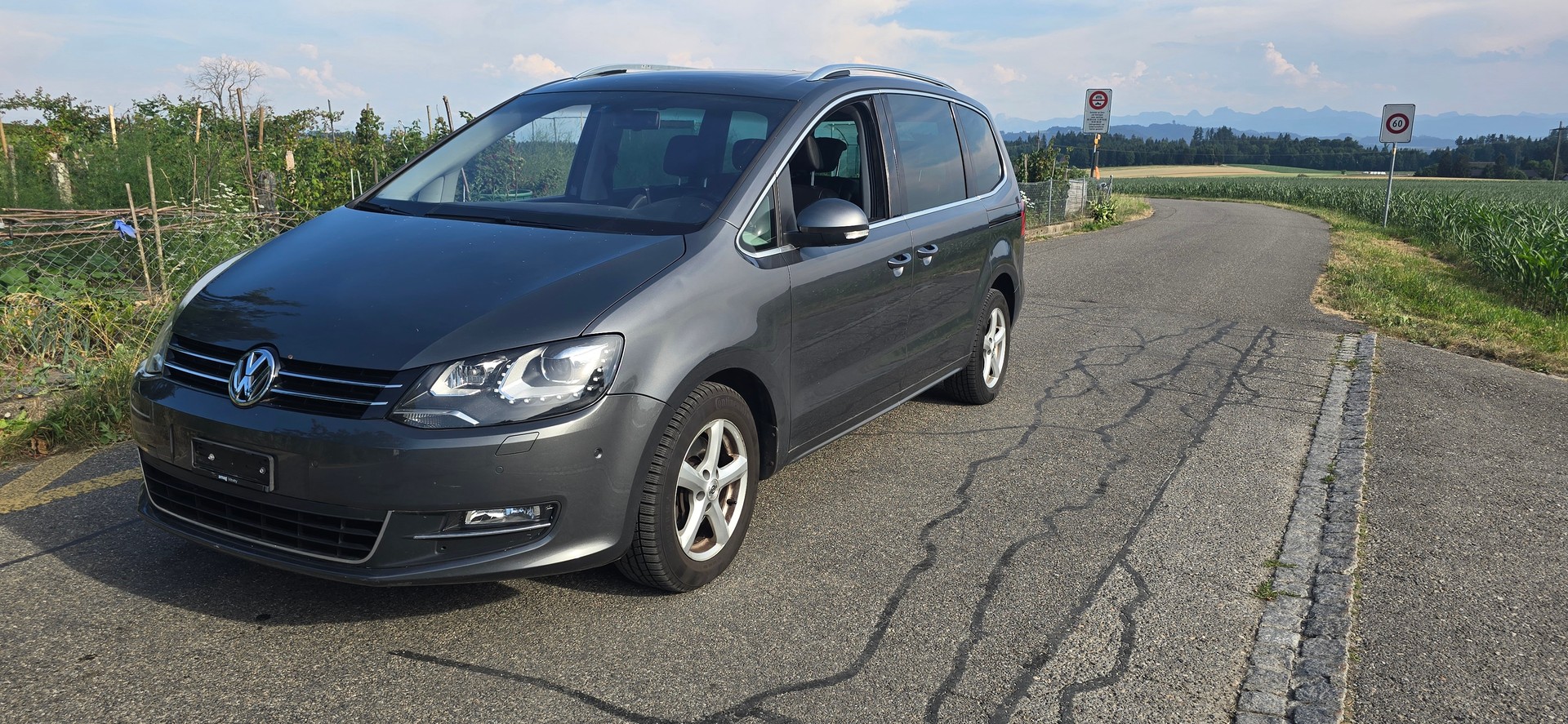 VW Sharan 2.0 TDI BMT Highline 4Motion-image-2