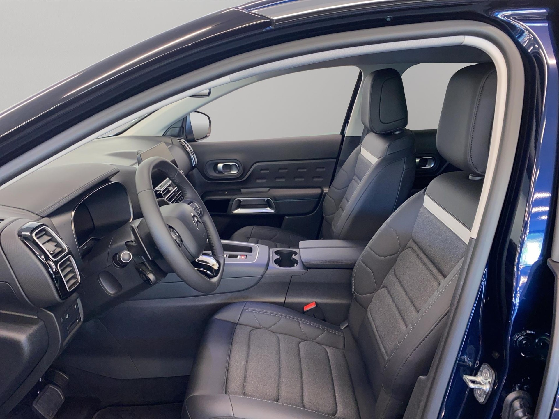CITROEN C5 Aircross 1.6 Plug-in Hybrid Swiss Edition-image-1