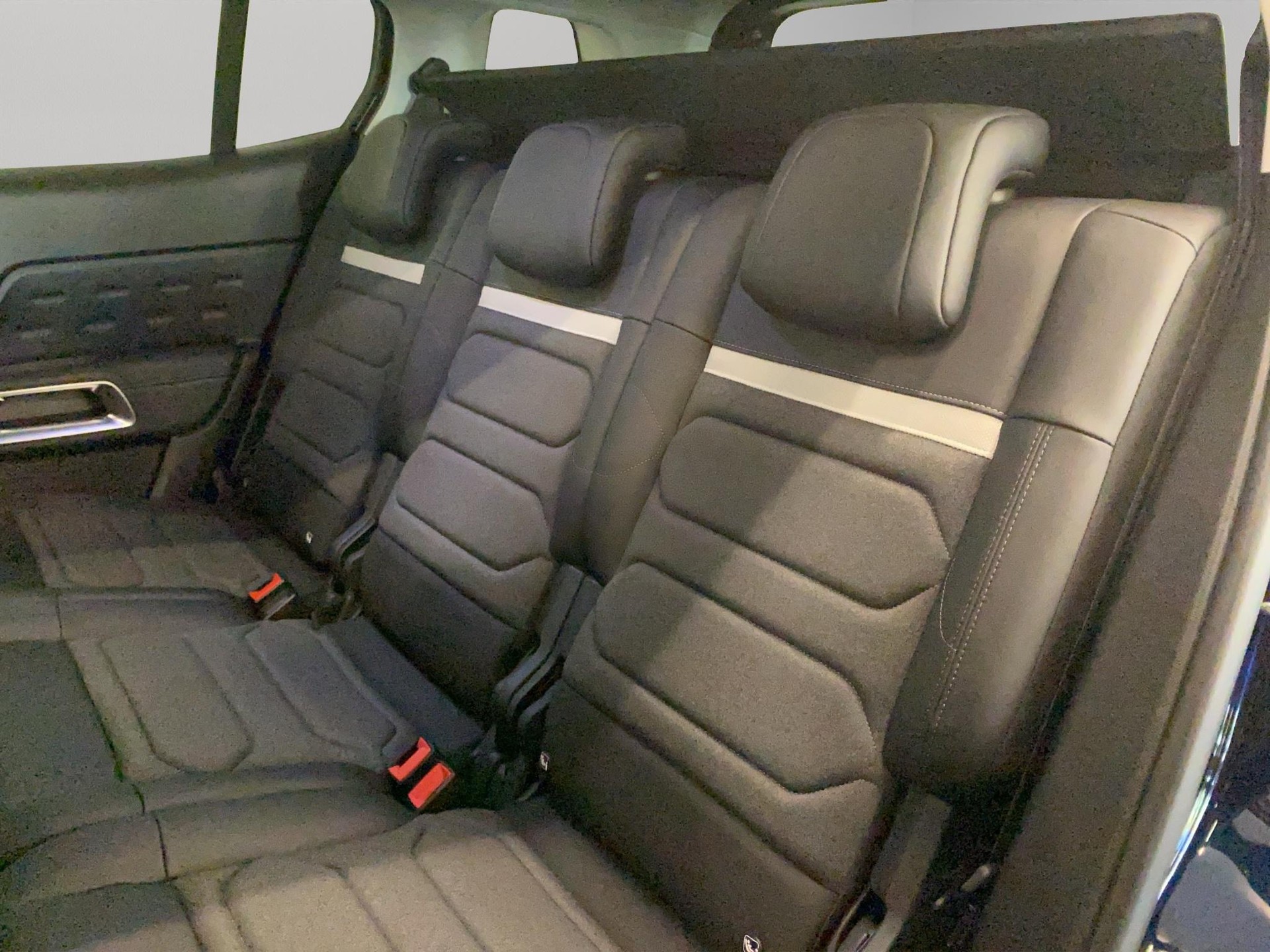 CITROEN C5 Aircross 1.6 Plug-in Hybrid Swiss Edition-image-9