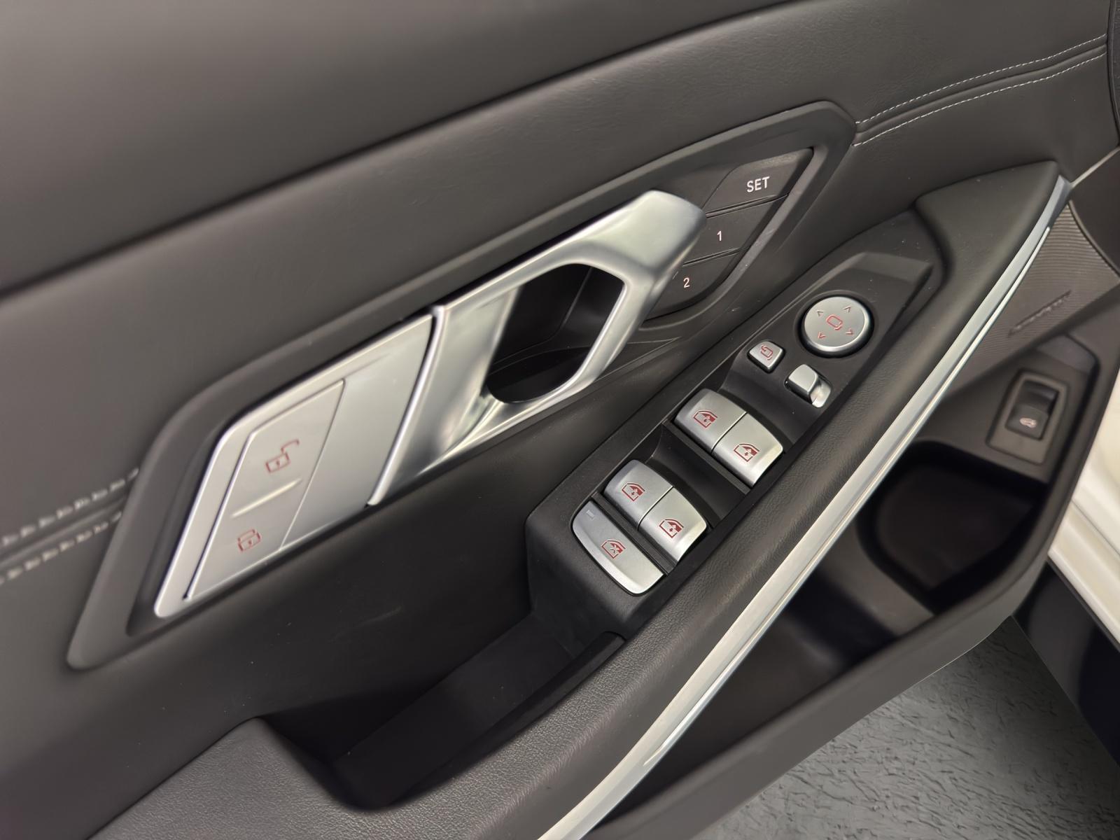 BMW M3 Competition xDrive Touring-image-11