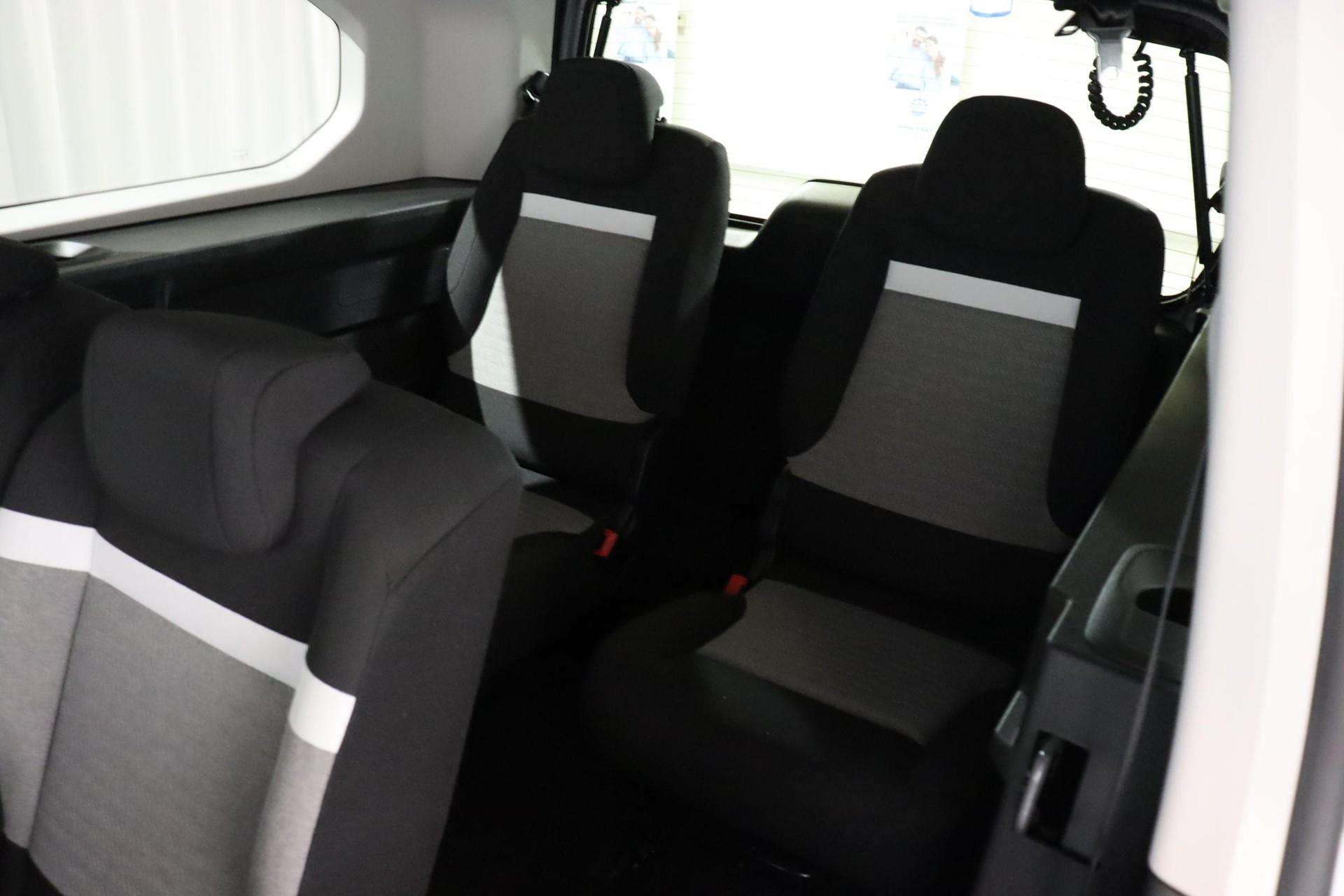 CITROEN Berlingo XL 1.5 BlueHDi 130 Shine-image-7