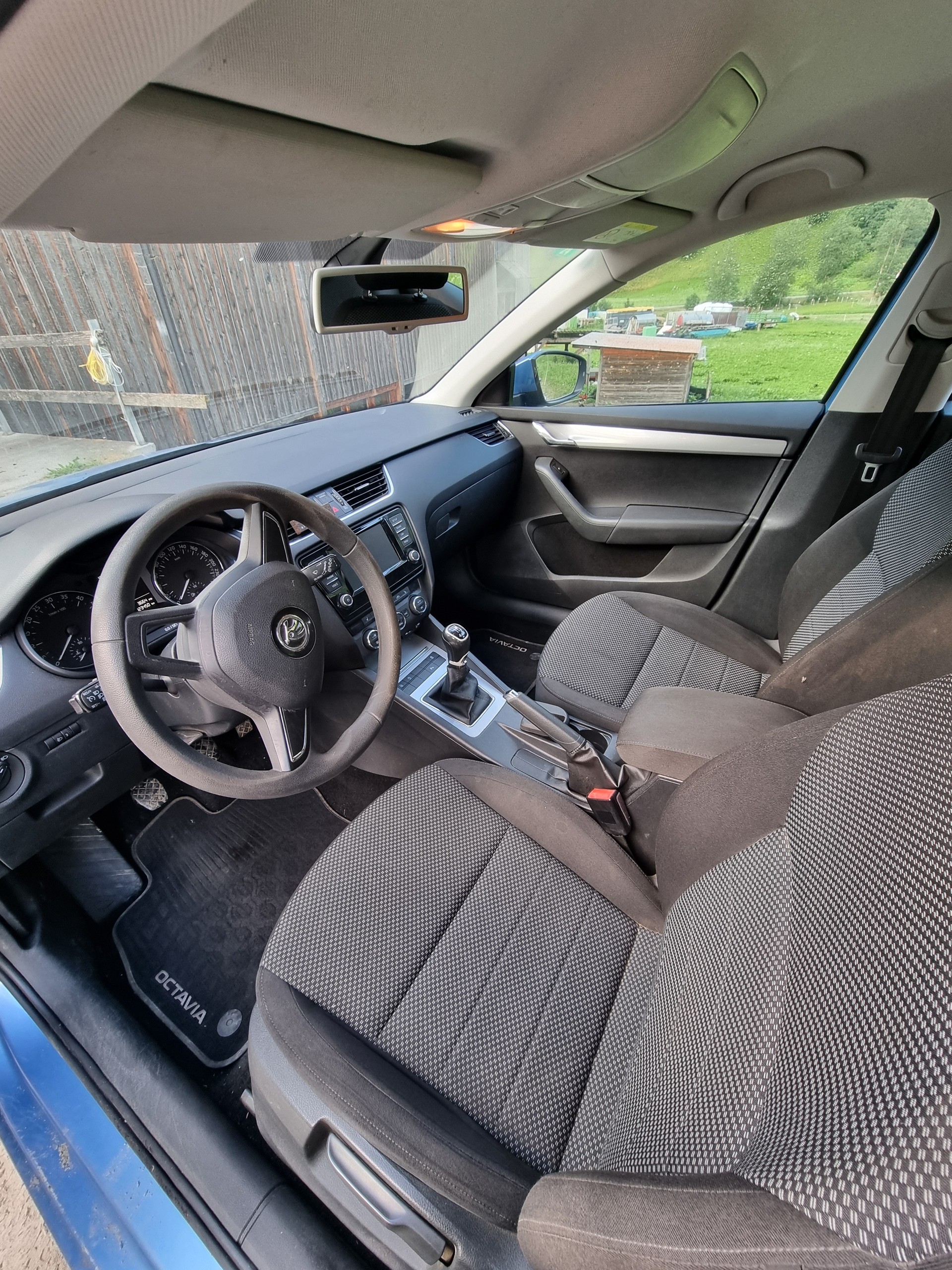 SKODA 1.6 TDI 110 Ambition 4x4-image-3