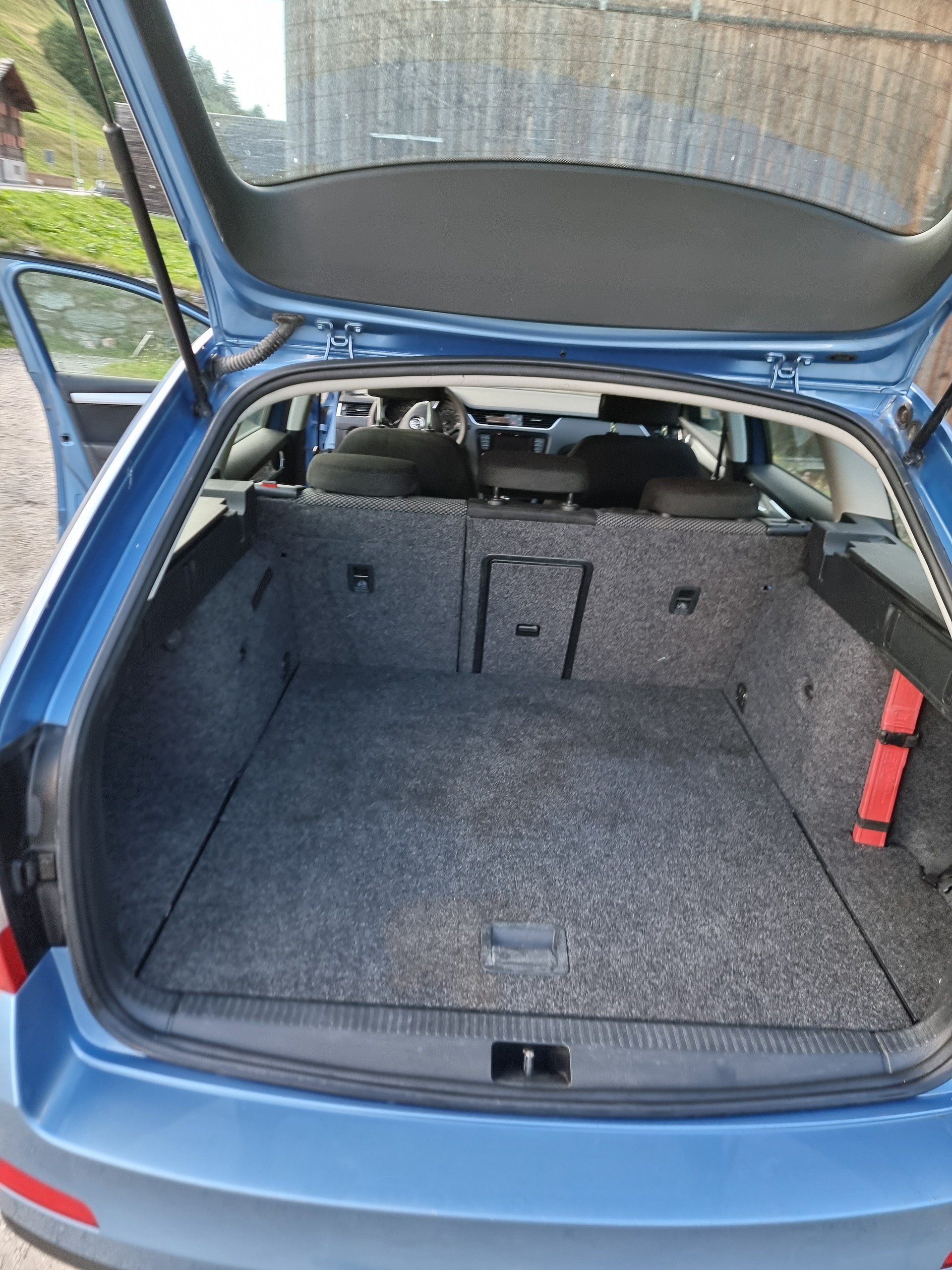 SKODA 1.6 TDI 110 Ambition 4x4-image-2