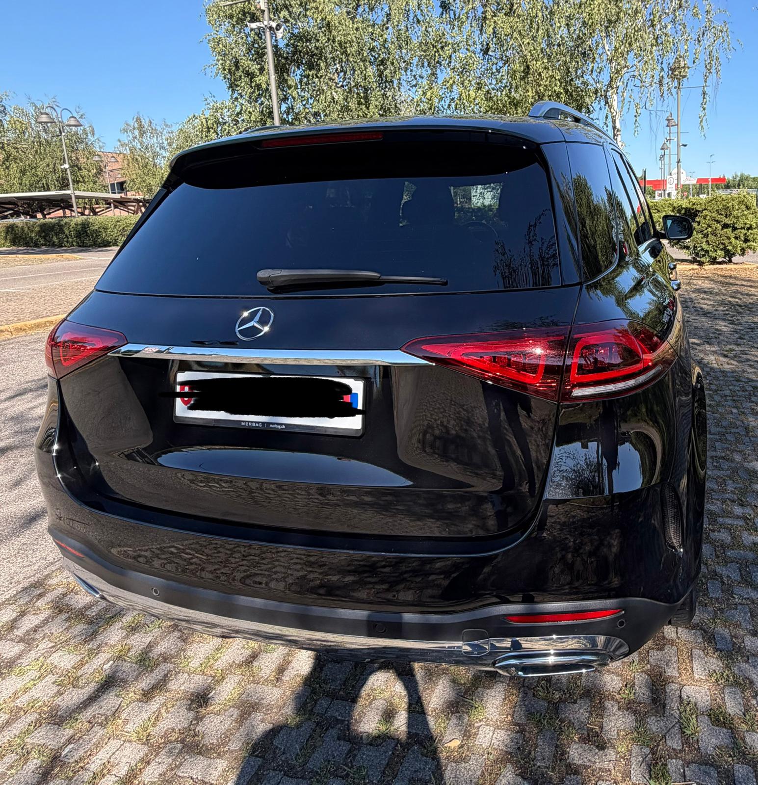 MERCEDES-BENZ GLE 300-image-2