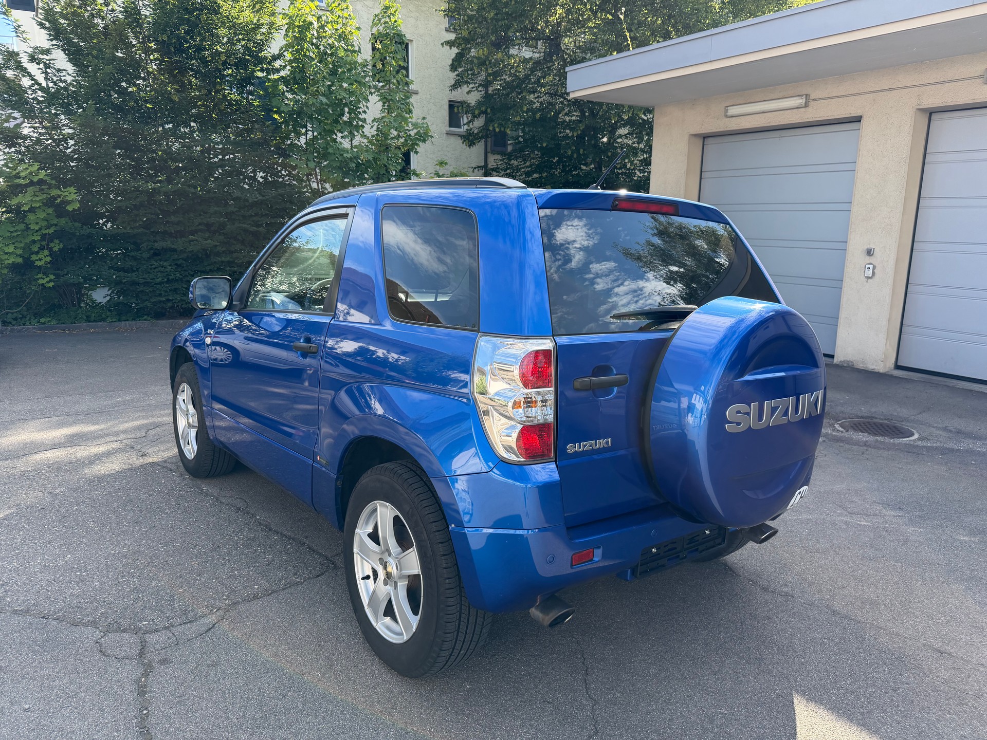 SUZUKI Grand Vitara 1.6 16V GL SWISS EDITION / FRISCH AB MFK. 8. 07. 2026 & SERVICE. ** 111000**KM-image-3