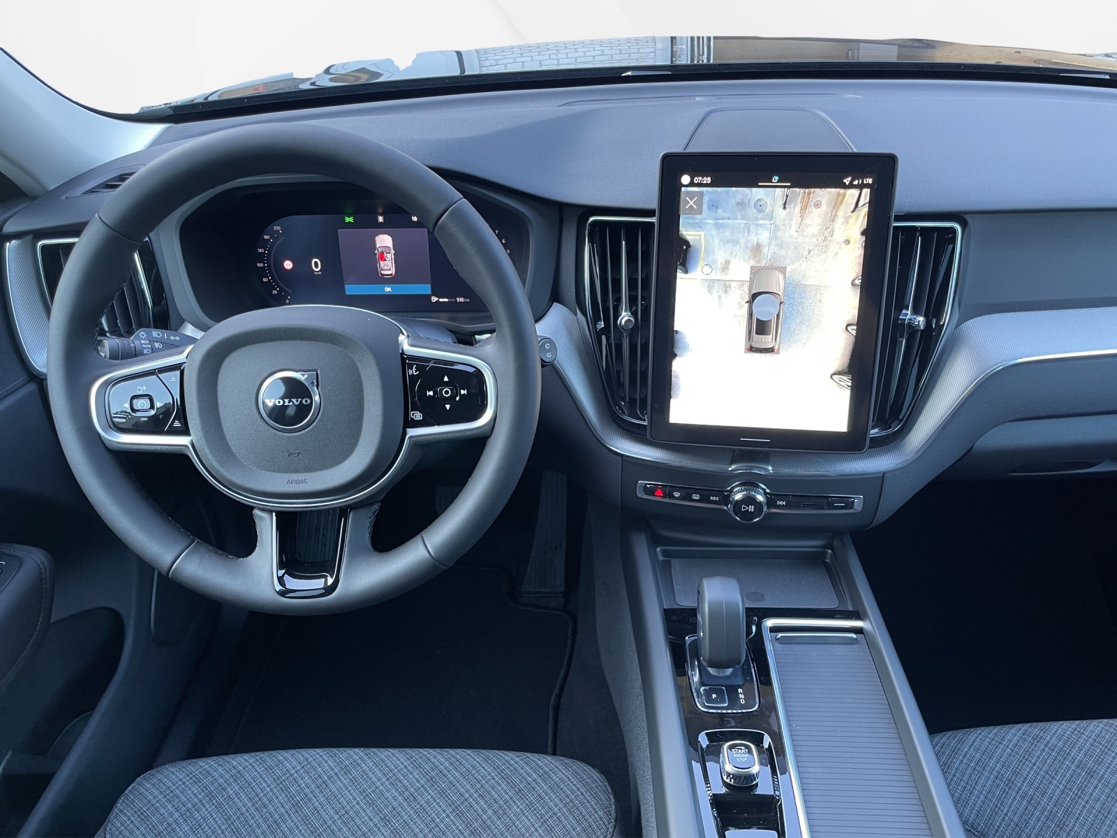 VOLVO XC60 2.0 B5 MH Core AWD-image-10