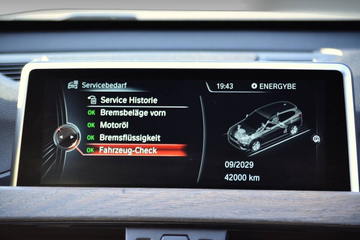 BMW X1 xDrive 25d xLine Steptronic-image-14