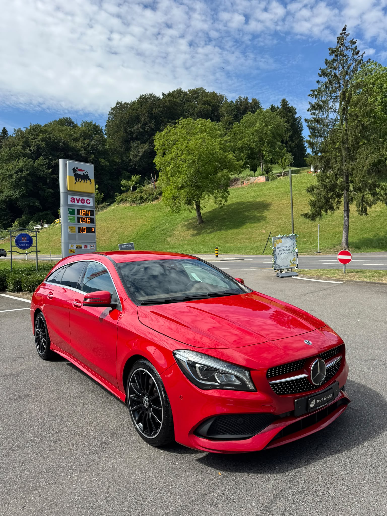 MERCEDES-BENZ CLA Shooting Brake 220 d AMG Line 7G-DCT-image-0