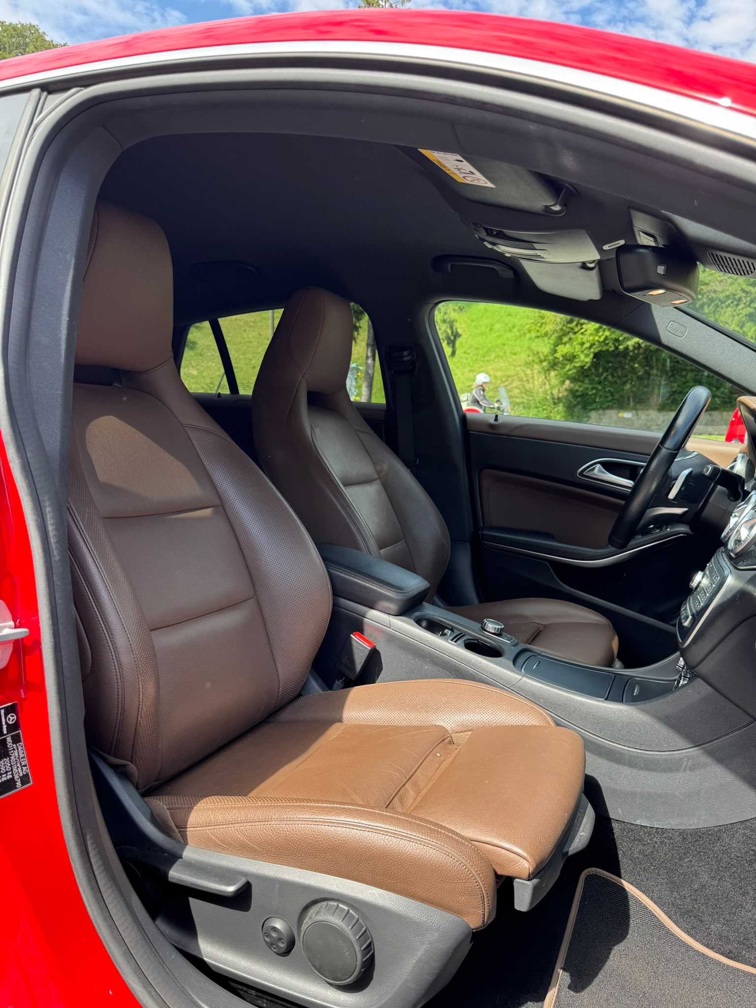 MERCEDES-BENZ CLA Shooting Brake 220 d AMG Line 7G-DCT-image-11