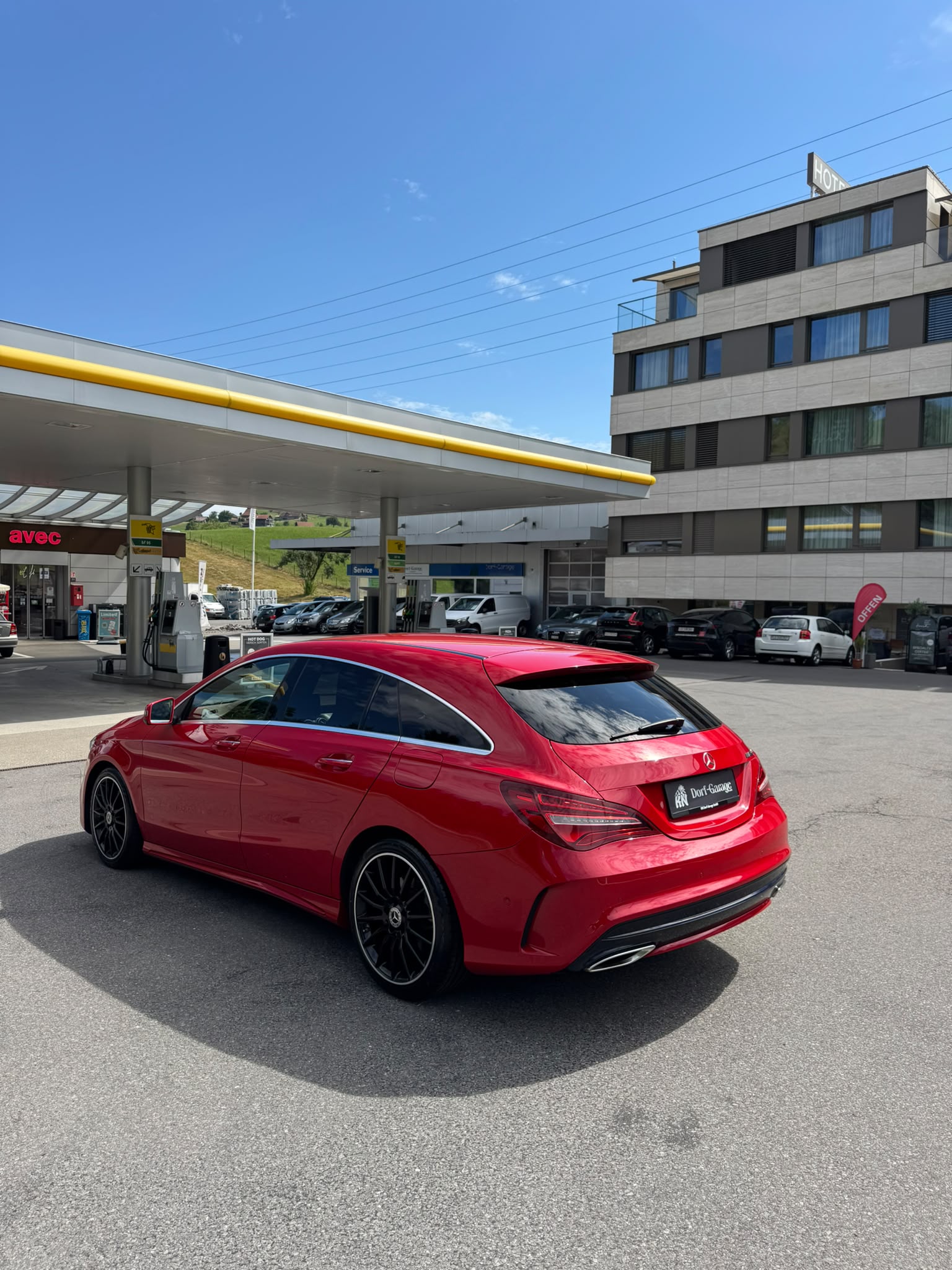 MERCEDES-BENZ CLA Shooting Brake 220 d AMG Line 7G-DCT-image-4