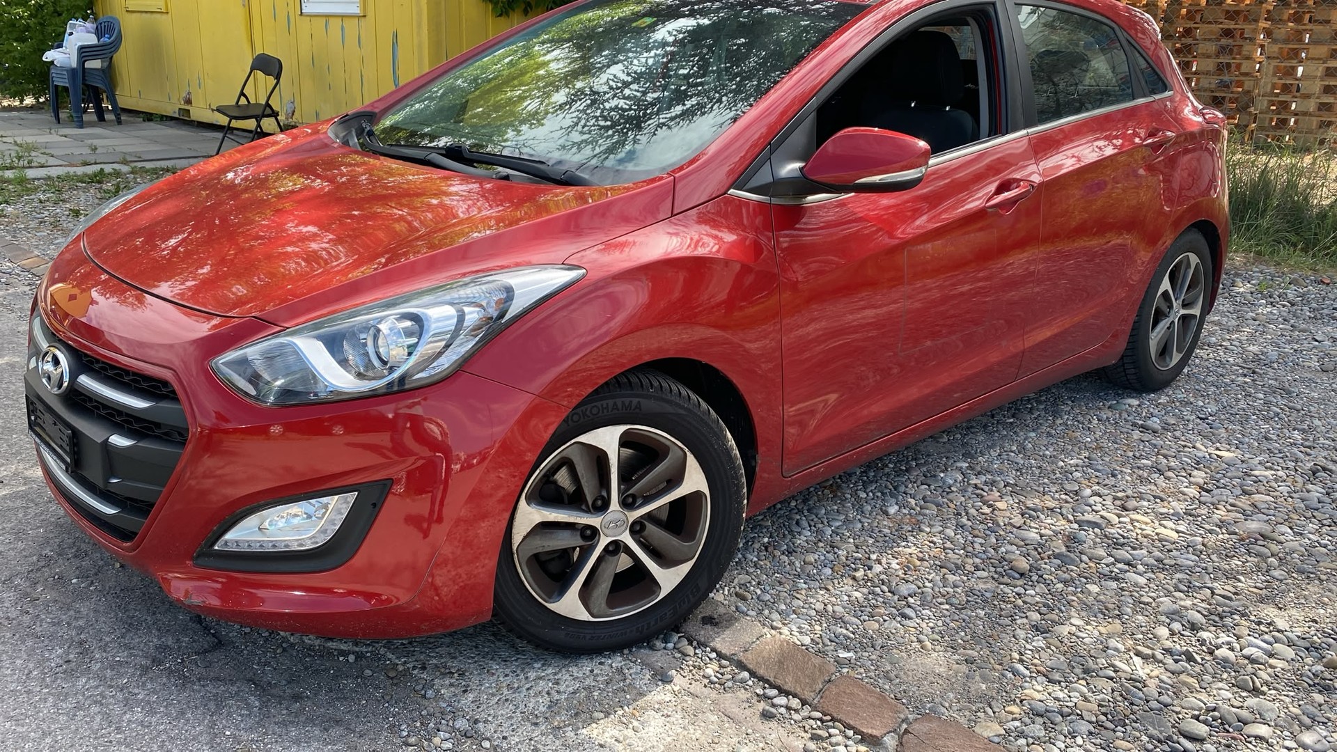 HYUNDAI i30 1.6 CRDi Amplia Automatic DCT-image-1