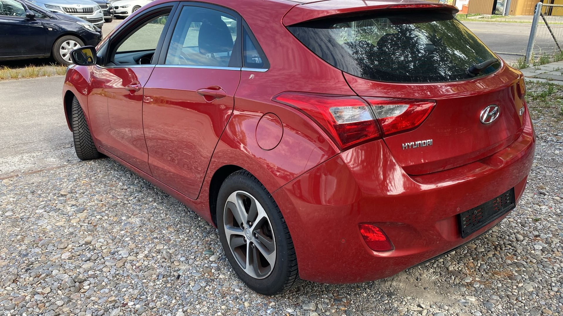 HYUNDAI i30 1.6 CRDi Amplia Automatic DCT-image-4