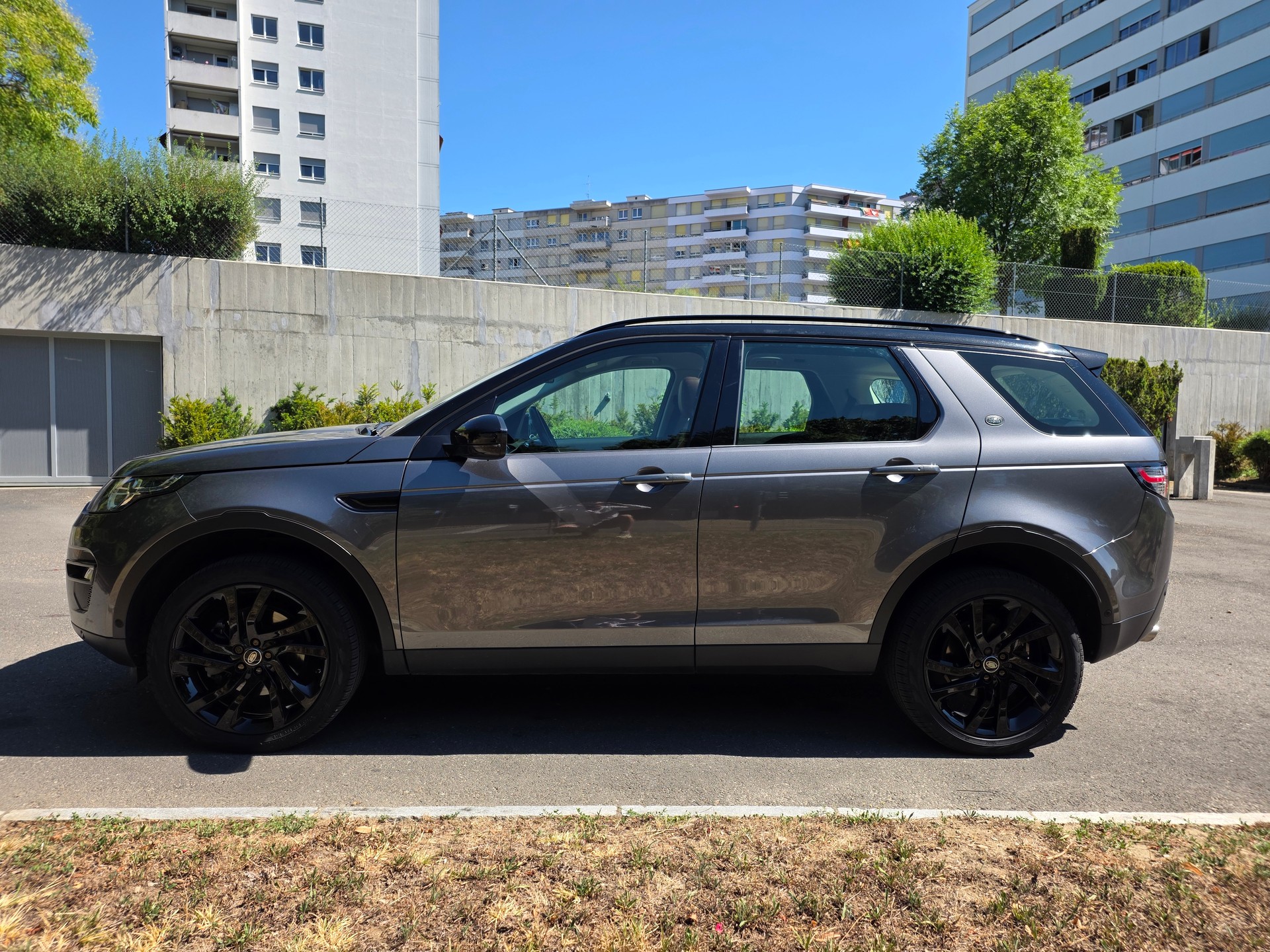 LAND ROVER 2.0 Si4 HSE Luxury-image-1