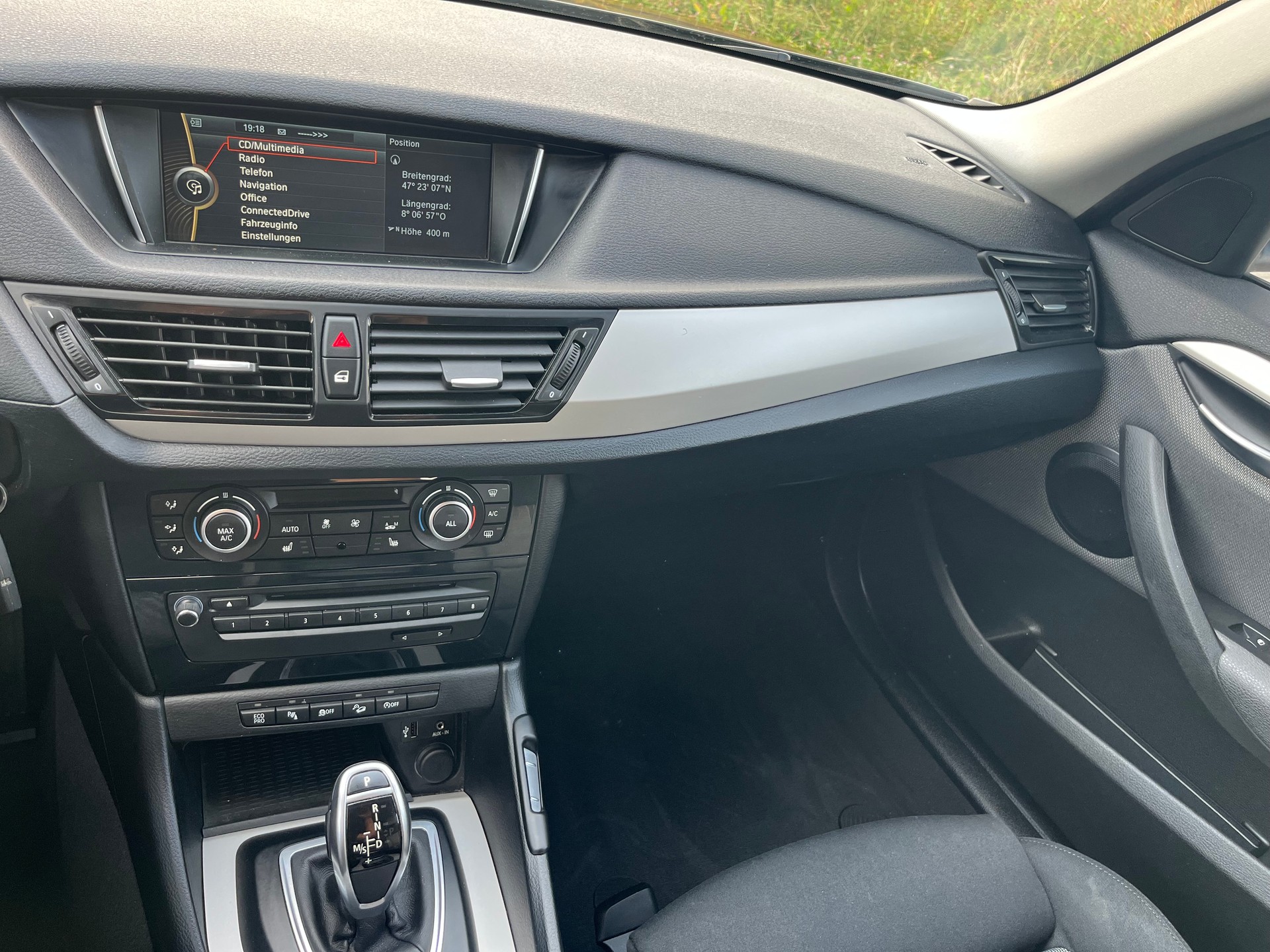 BMW X1 xDrive 18d Steptronic-image-14
